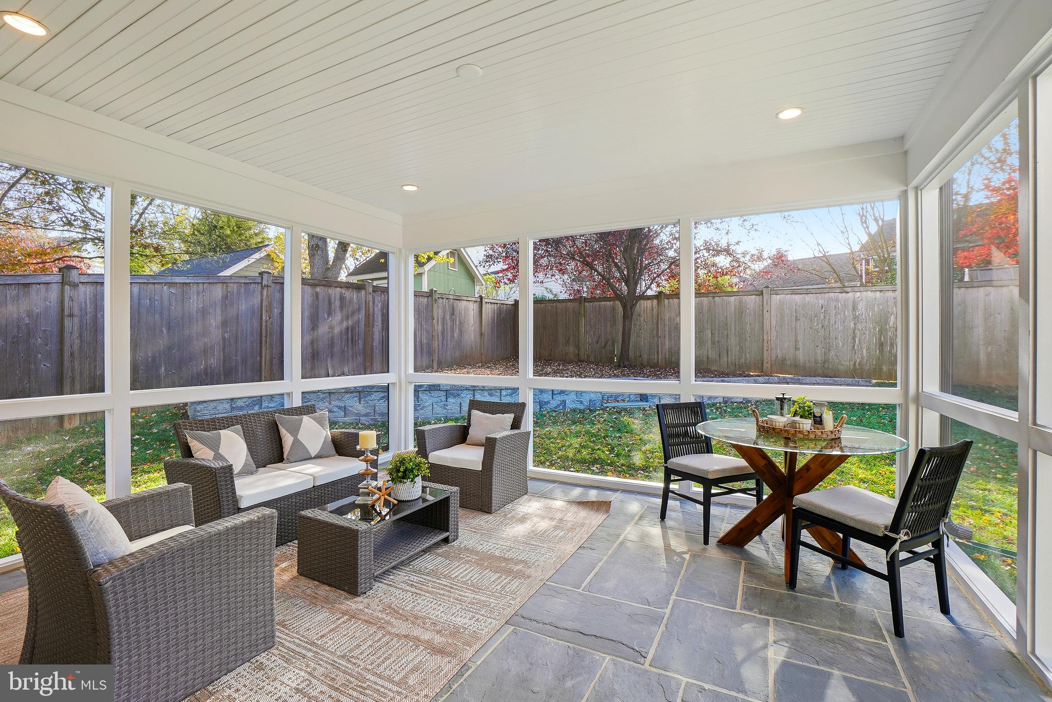 HILLMEAD - Residential