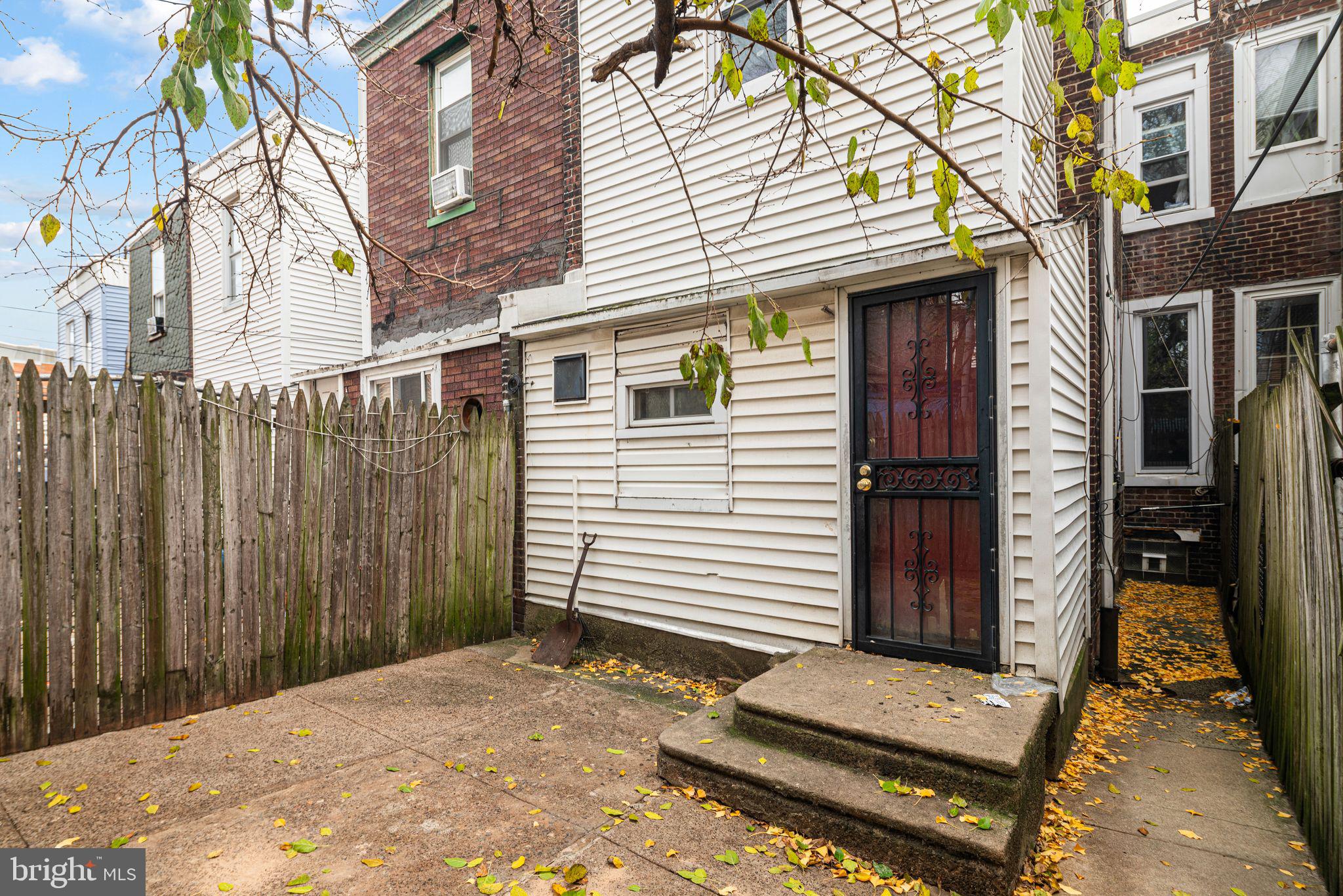 HARROWGATE - Residential