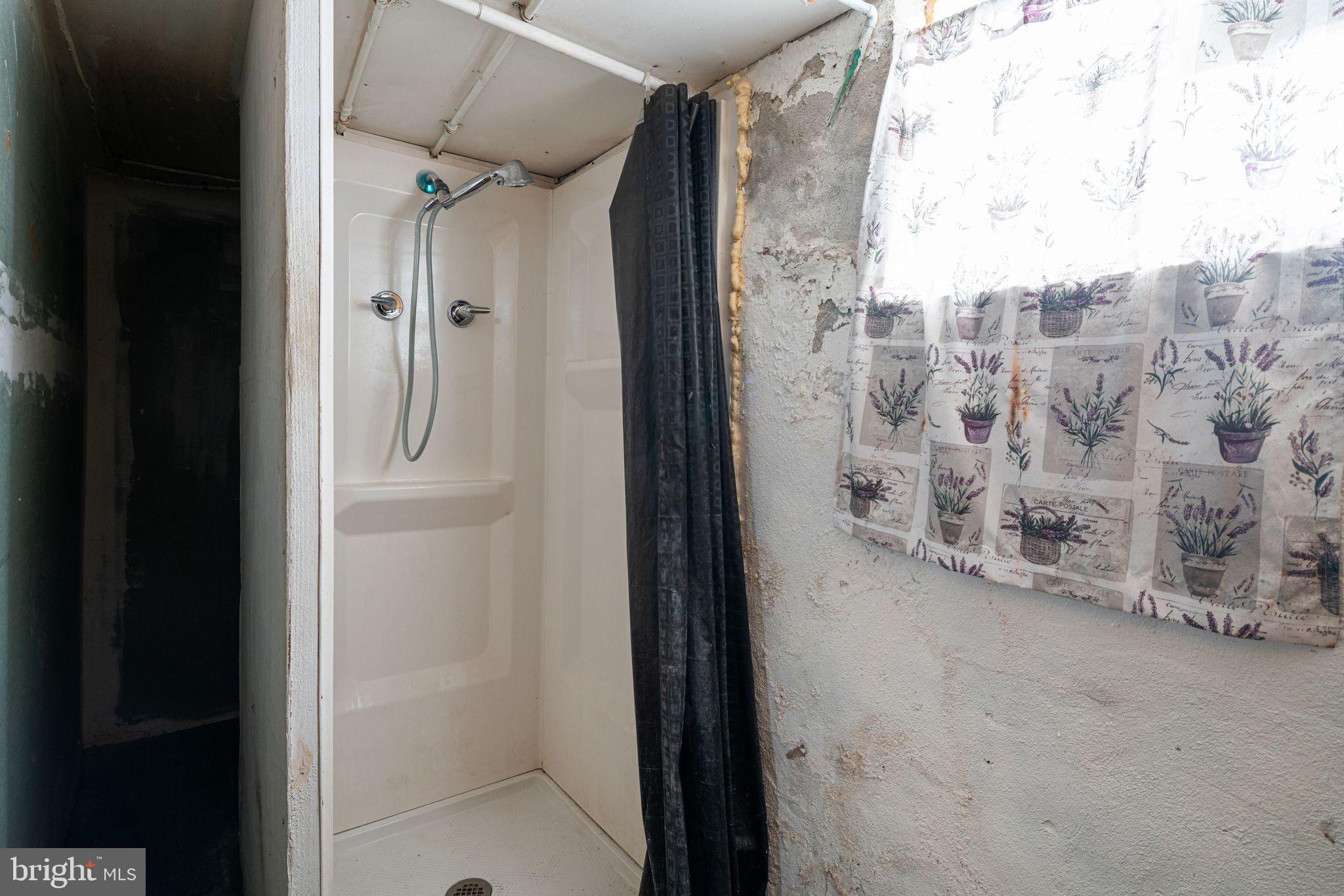 HARROWGATE - Residential