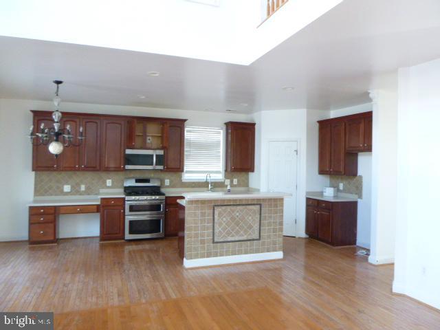 COKESBURY MANOR - Residential