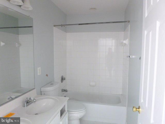 COKESBURY MANOR - Residential