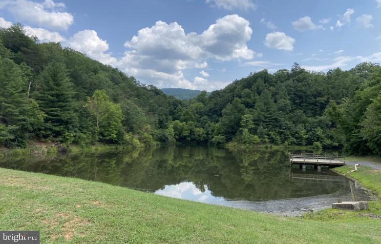 SHEN FARMS MT LAKE - Residential