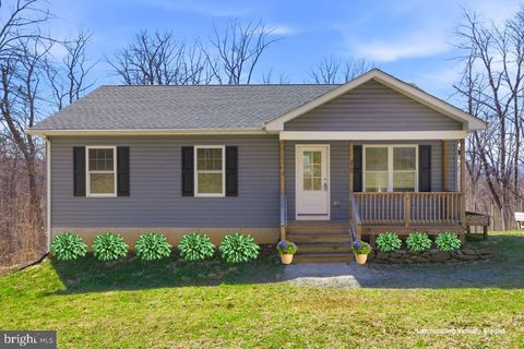 Homes For Sale - 210 Gayles Ln<br/> Warren County, FRONT ROYAL, VA 22630