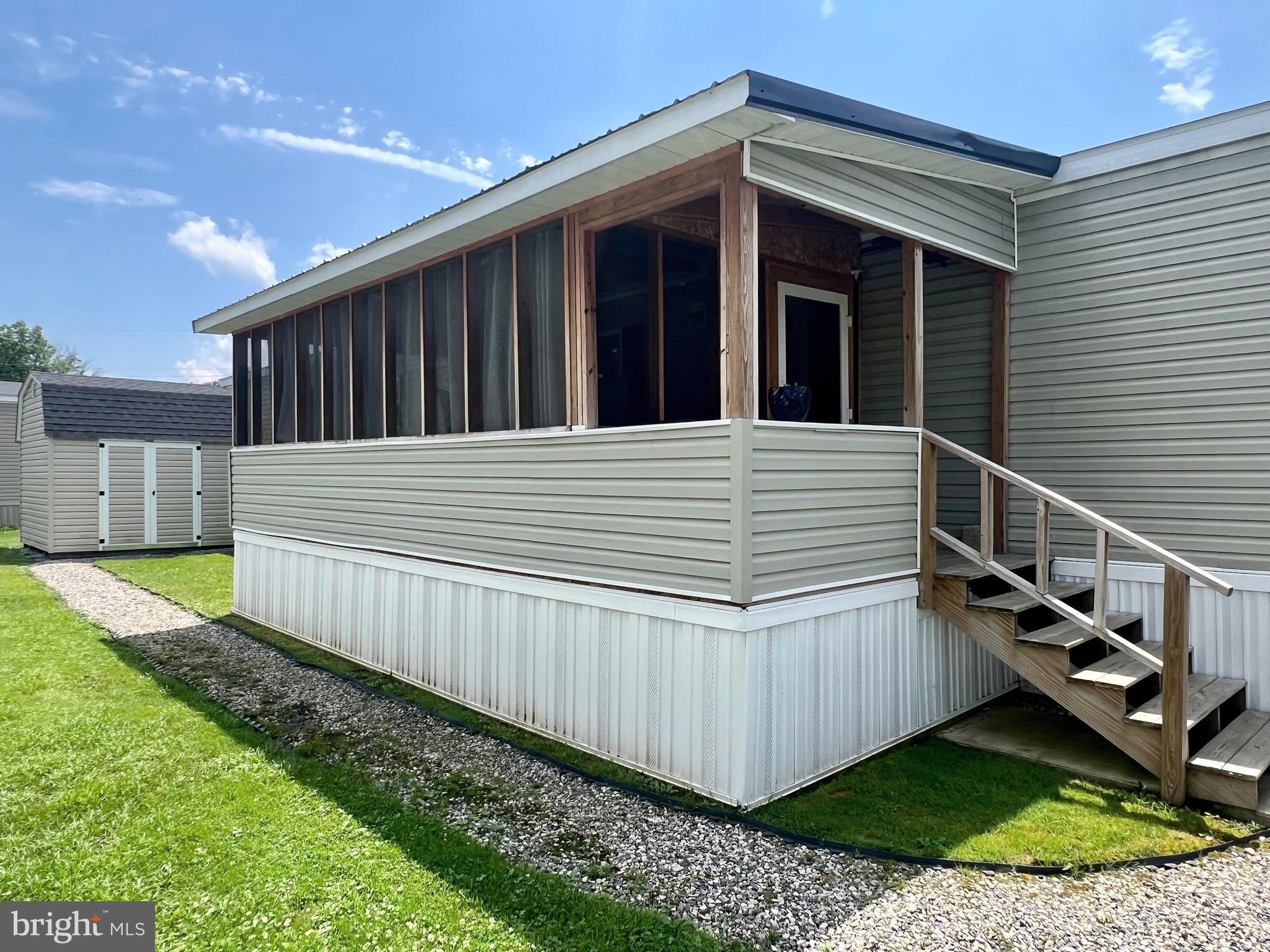 61 CARAVAN COURT