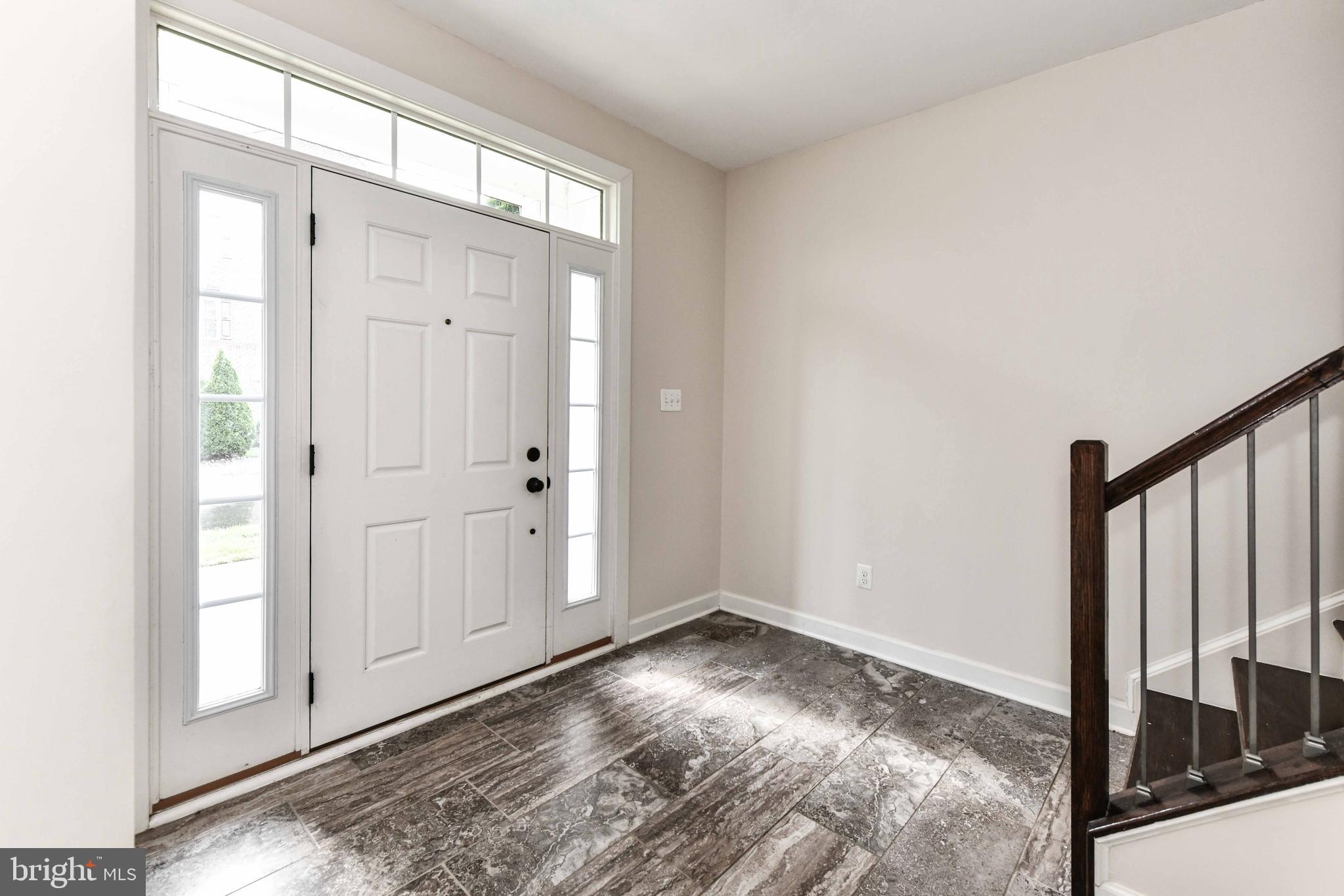 DISCOVERY SQUARE - Residential Lease