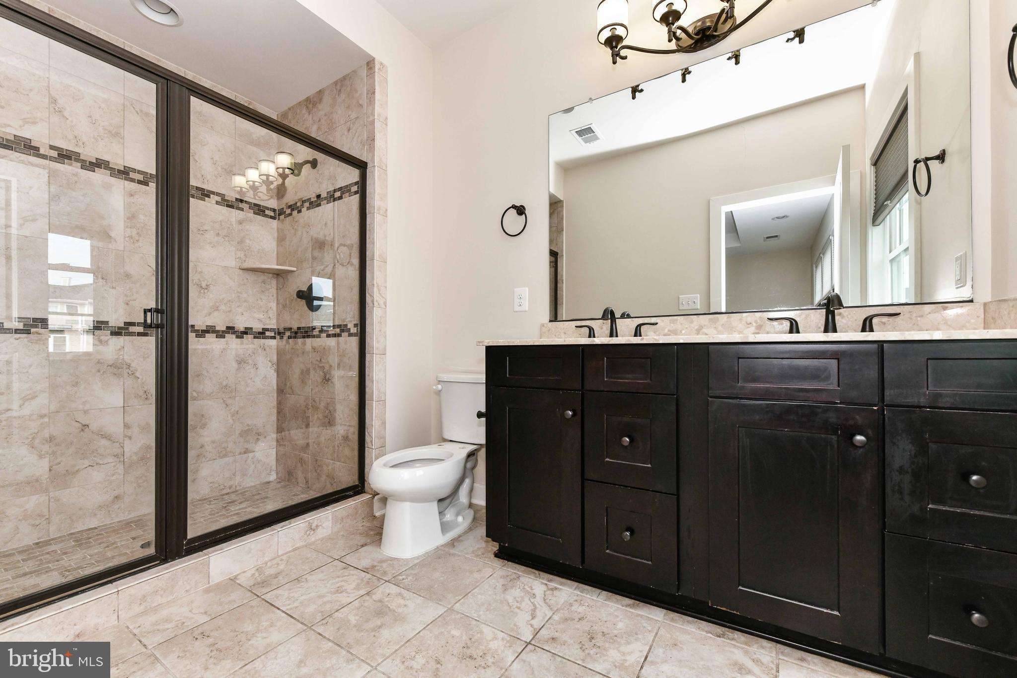 DISCOVERY SQUARE - Residential Lease