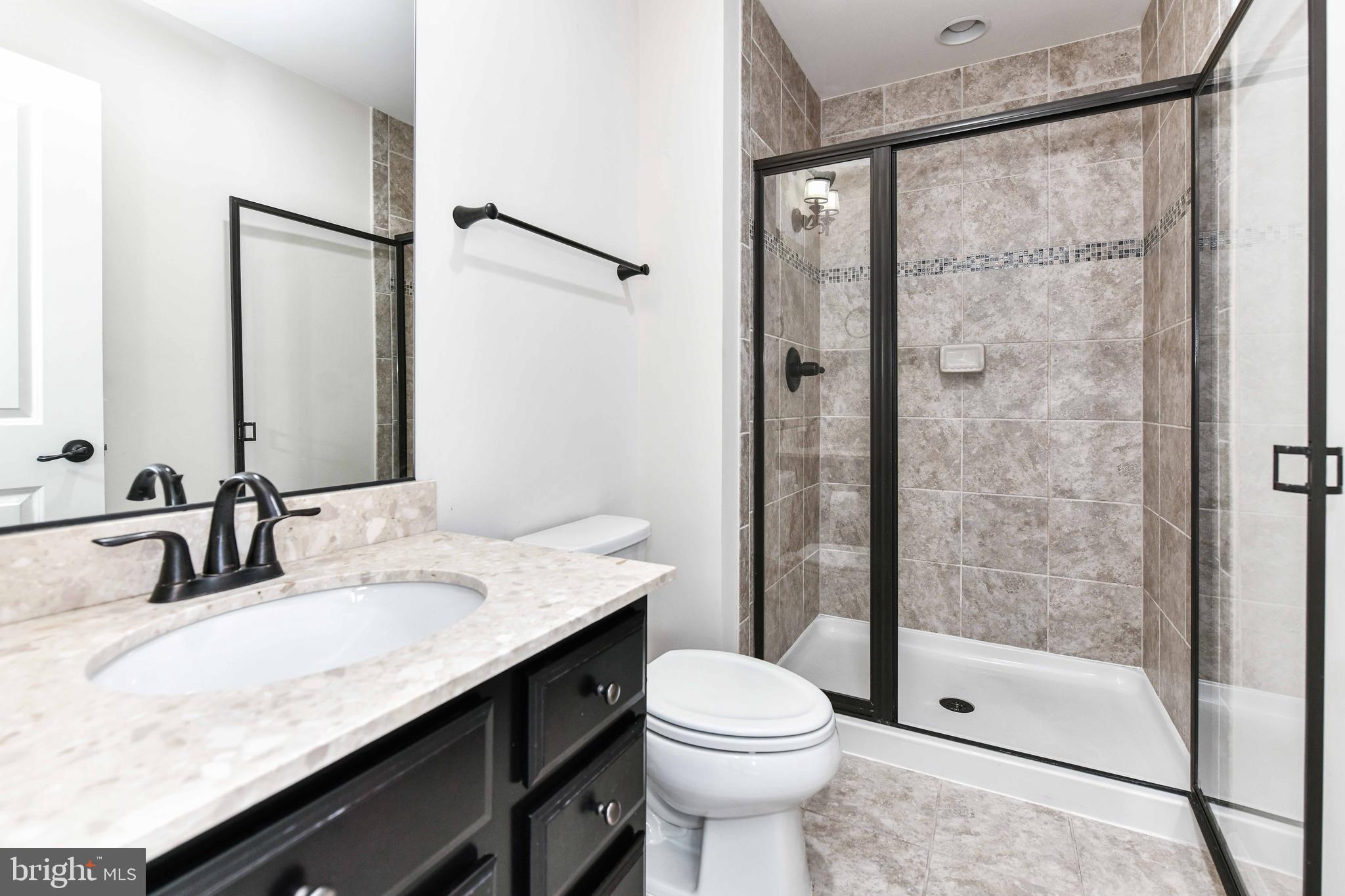 DISCOVERY SQUARE - Residential Lease