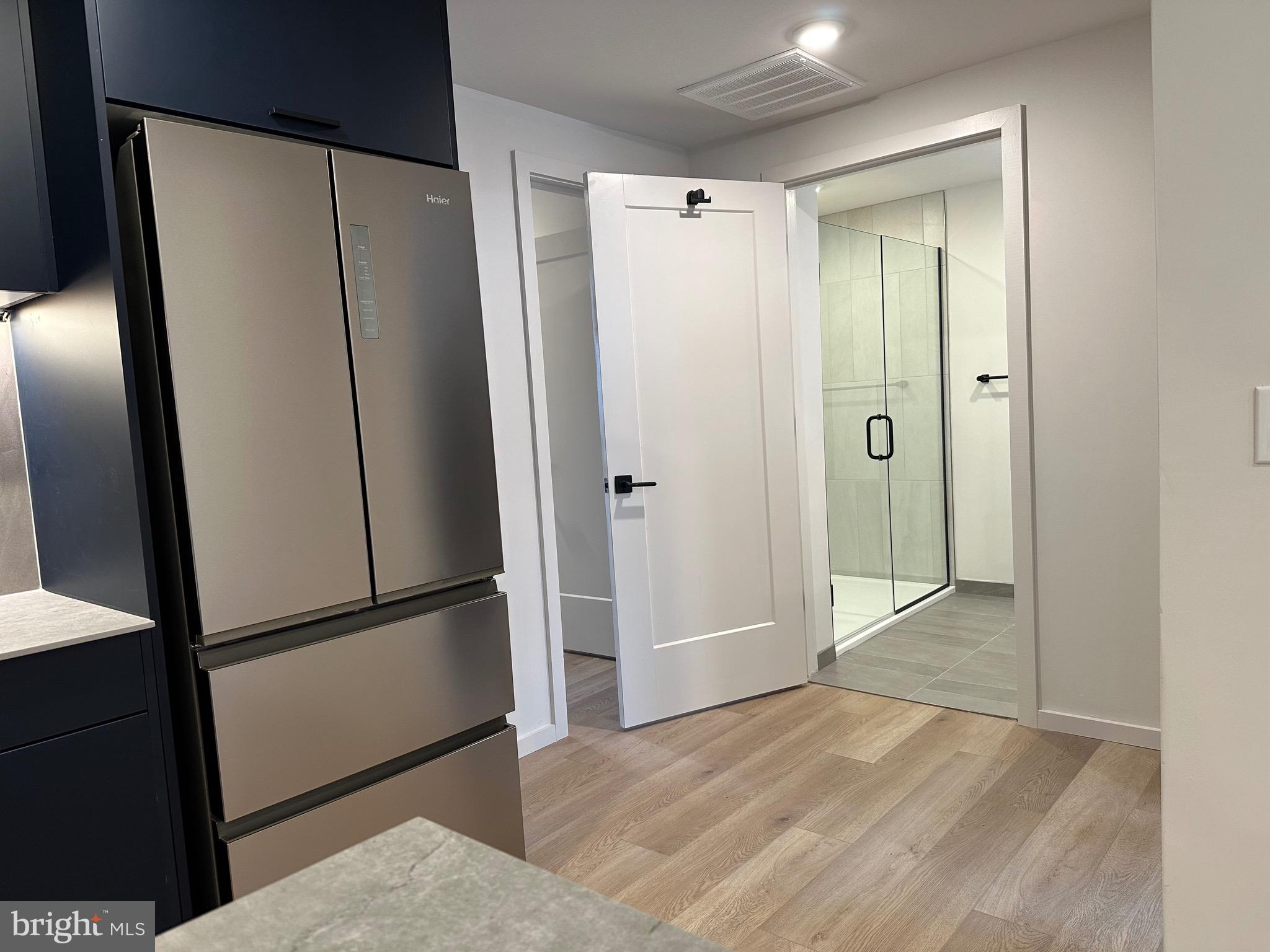 OLDE KENSINGTON - Residential Lease