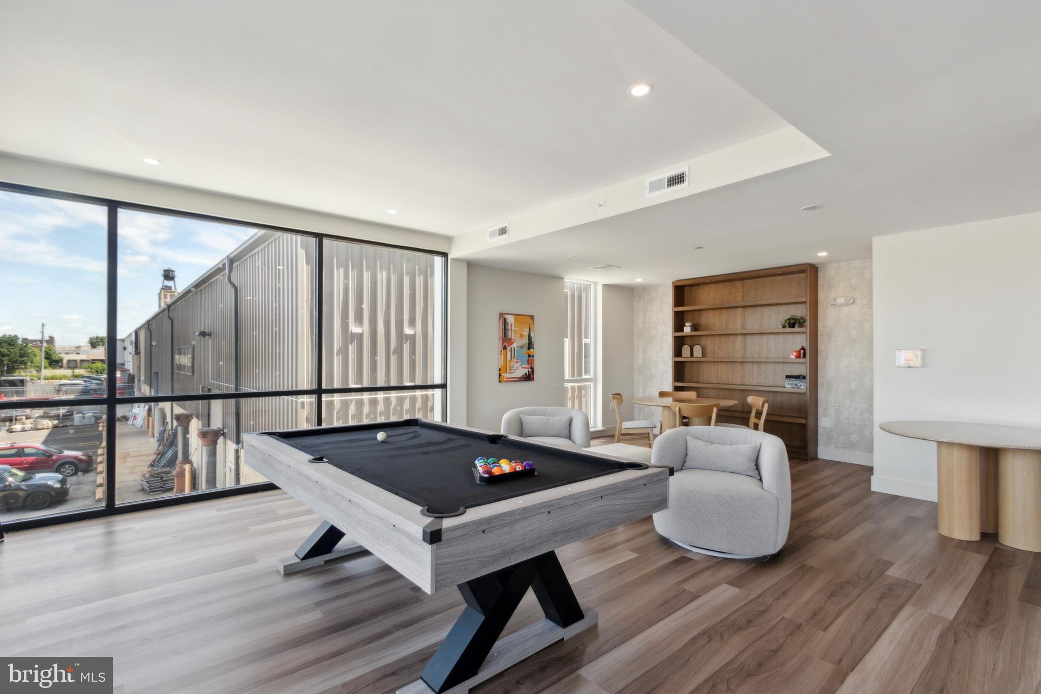 OLDE KENSINGTON - Residential Lease