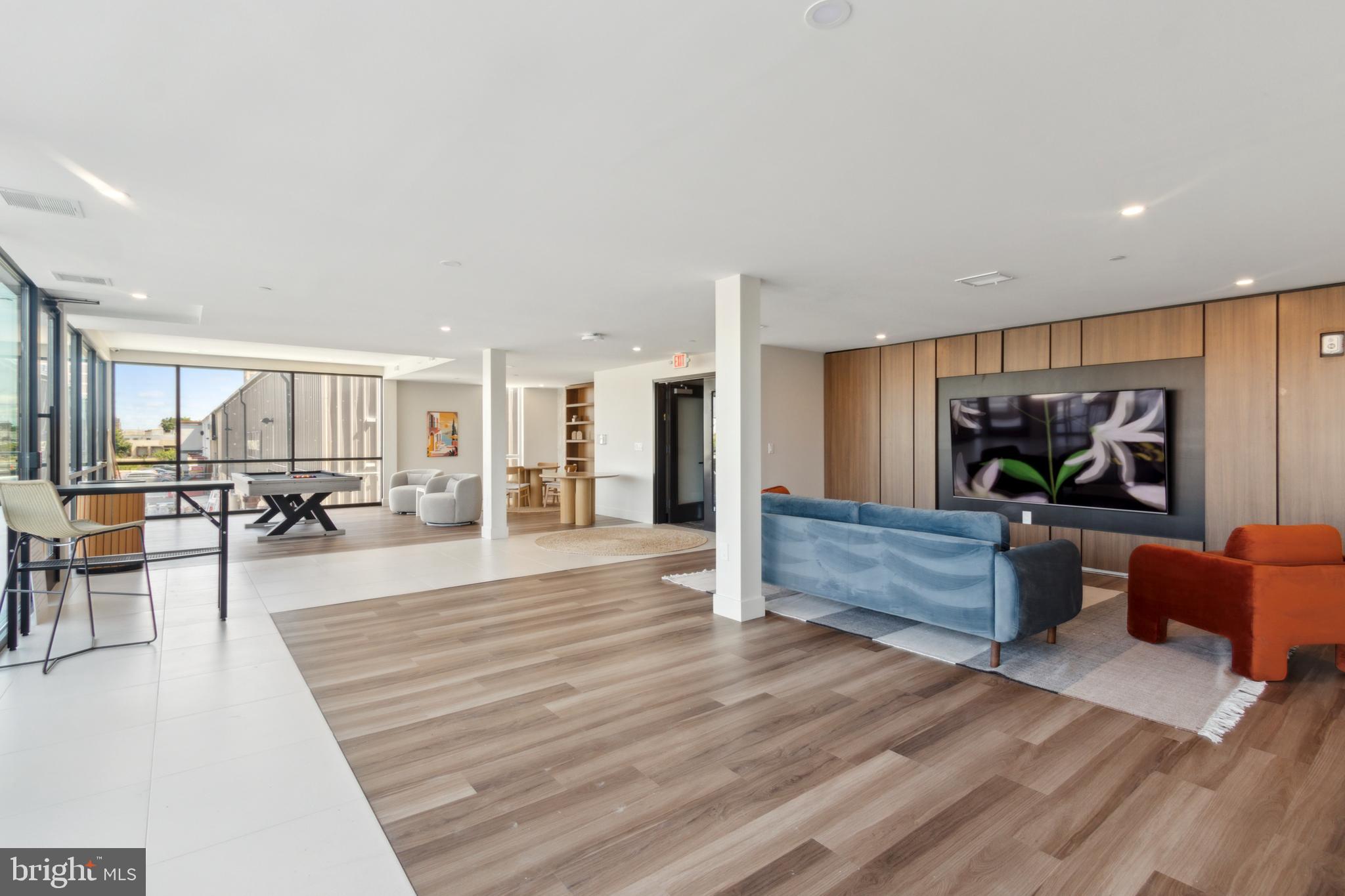 OLDE KENSINGTON - Residential Lease