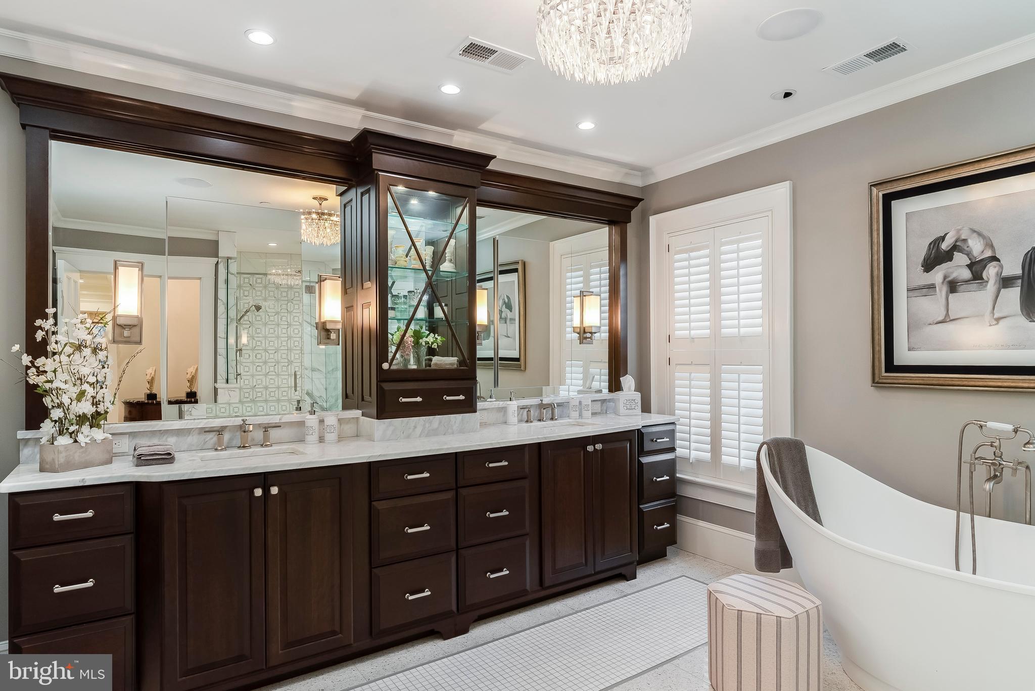 MURRAY HILL - Residential