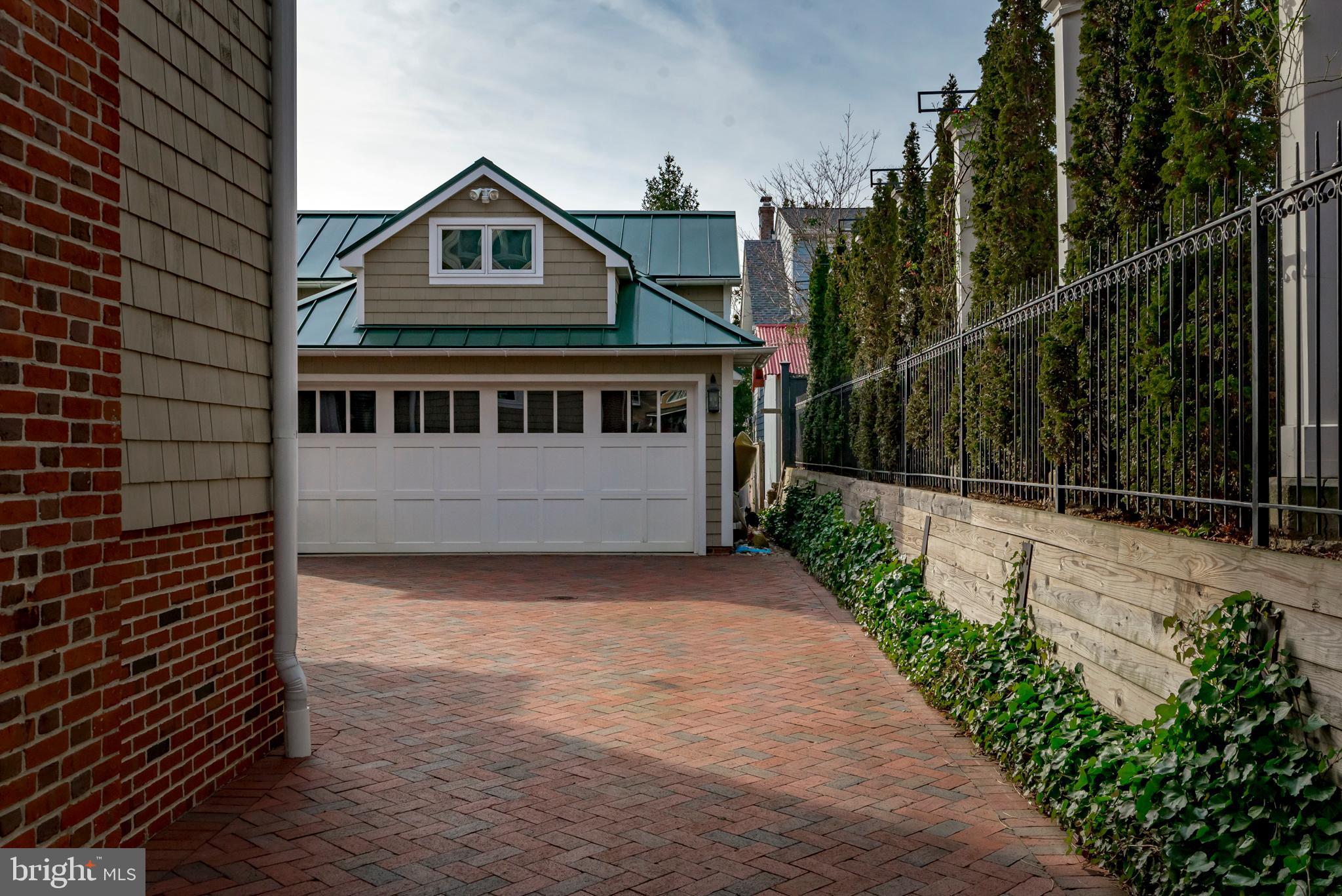 MURRAY HILL - Residential