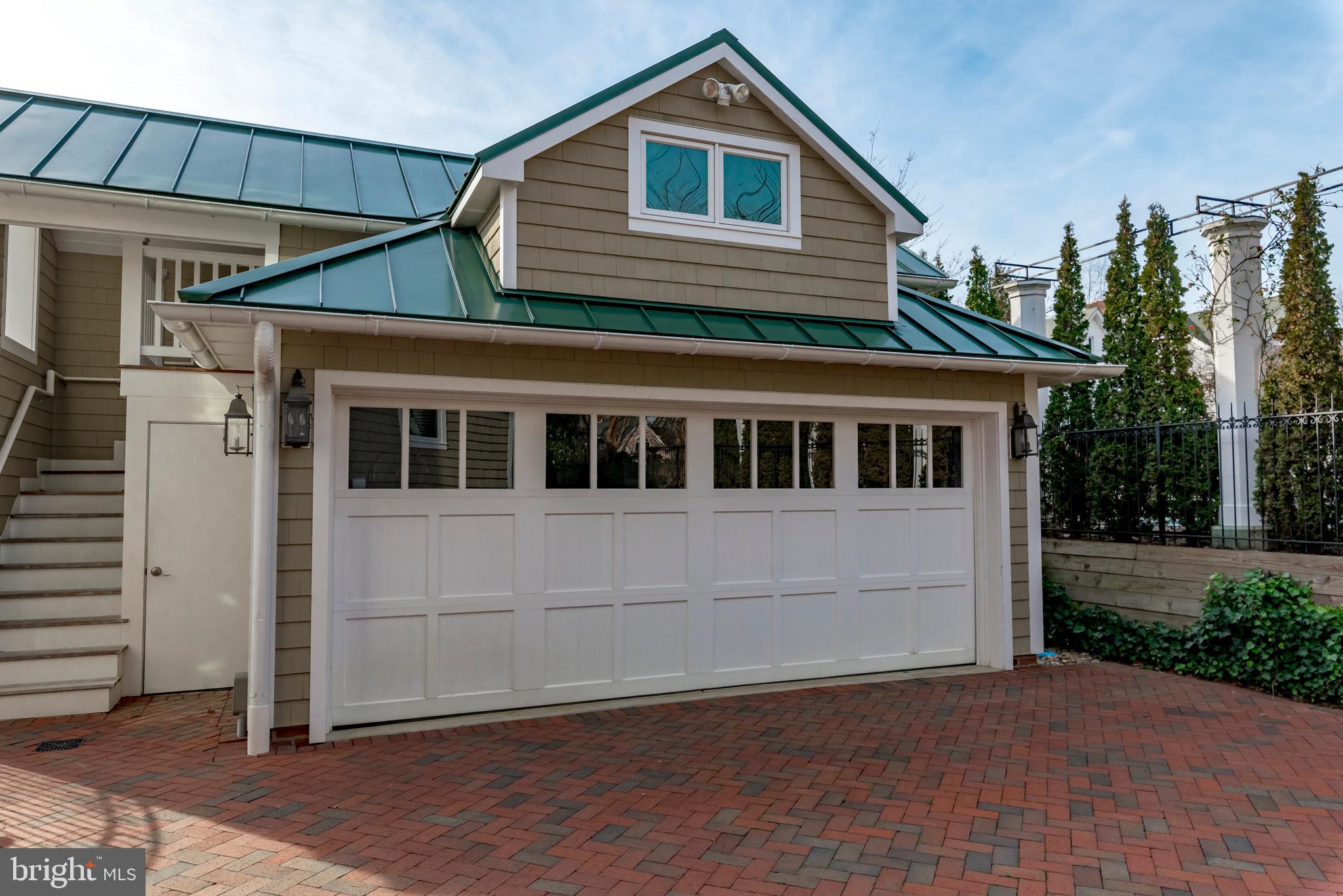 MURRAY HILL - Residential