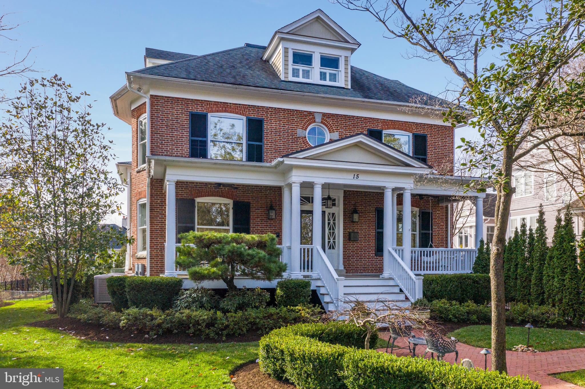 MURRAY HILL - Residential