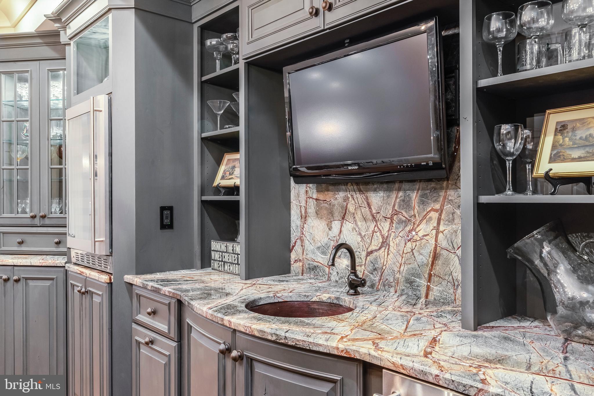 MURRAY HILL - Residential