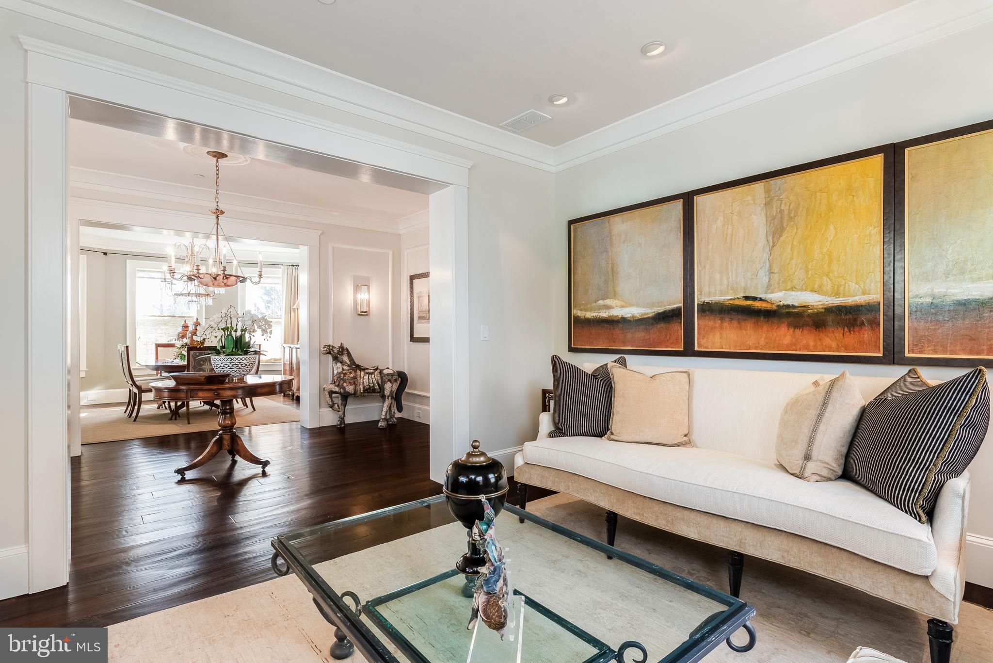 MURRAY HILL - Residential