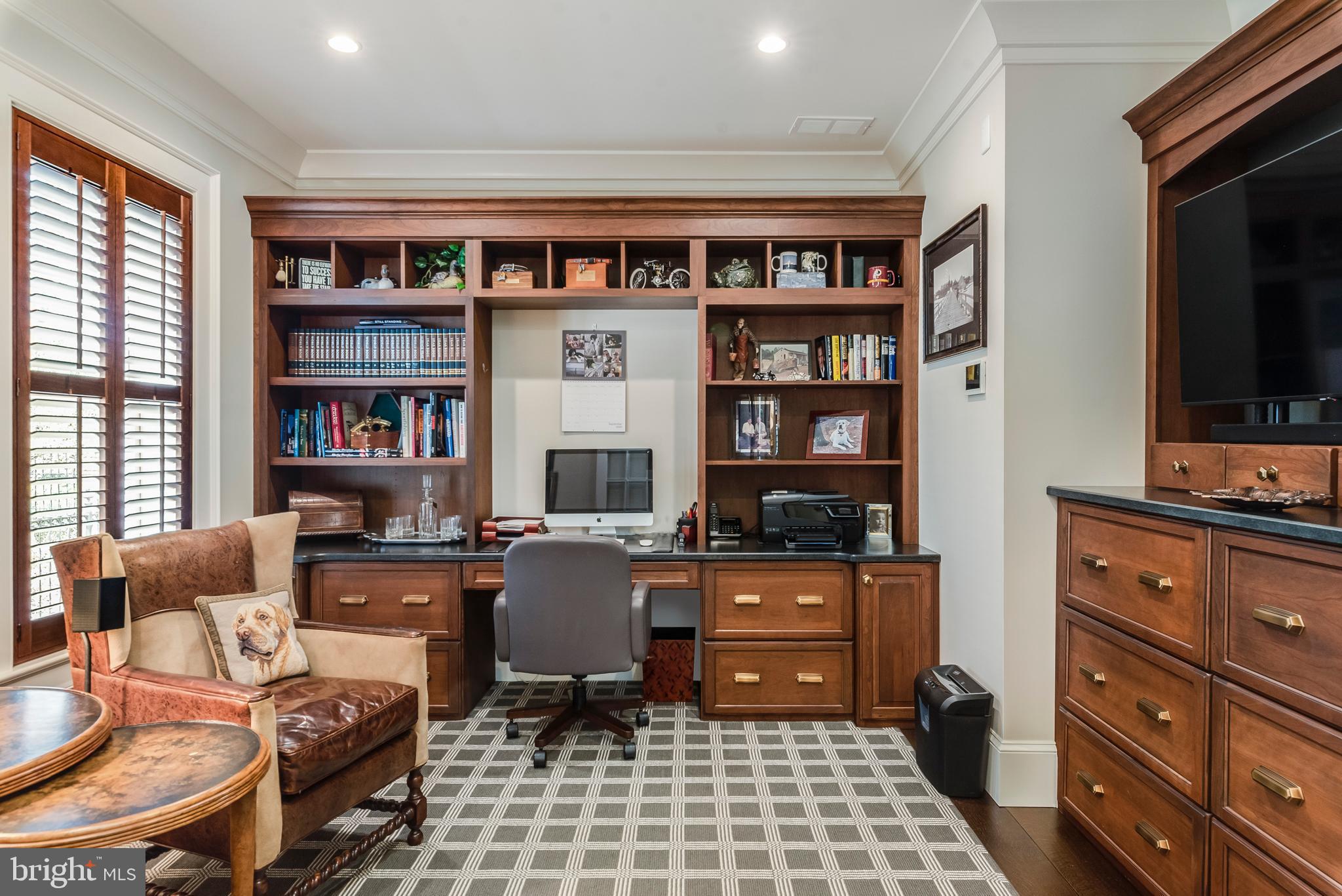 MURRAY HILL - Residential