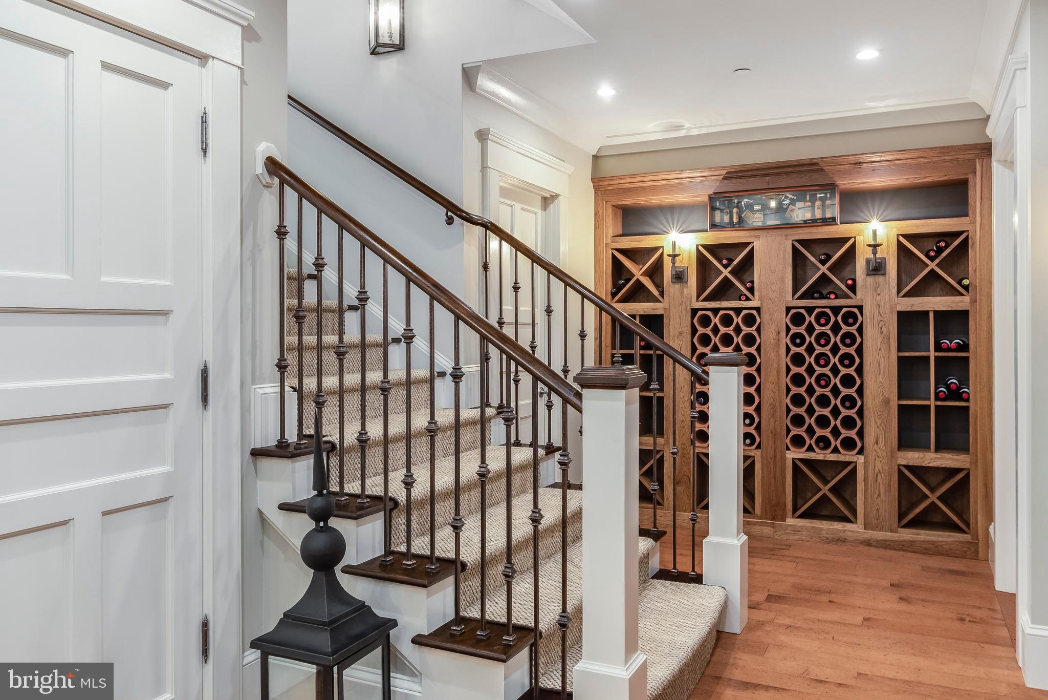 MURRAY HILL - Residential