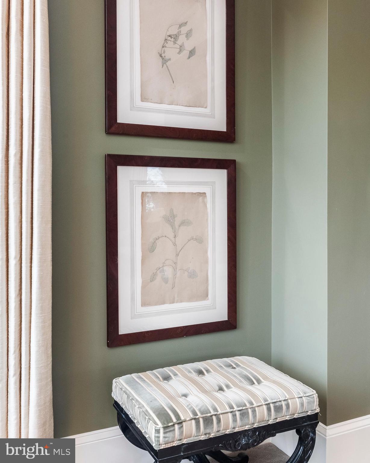 MURRAY HILL - Residential