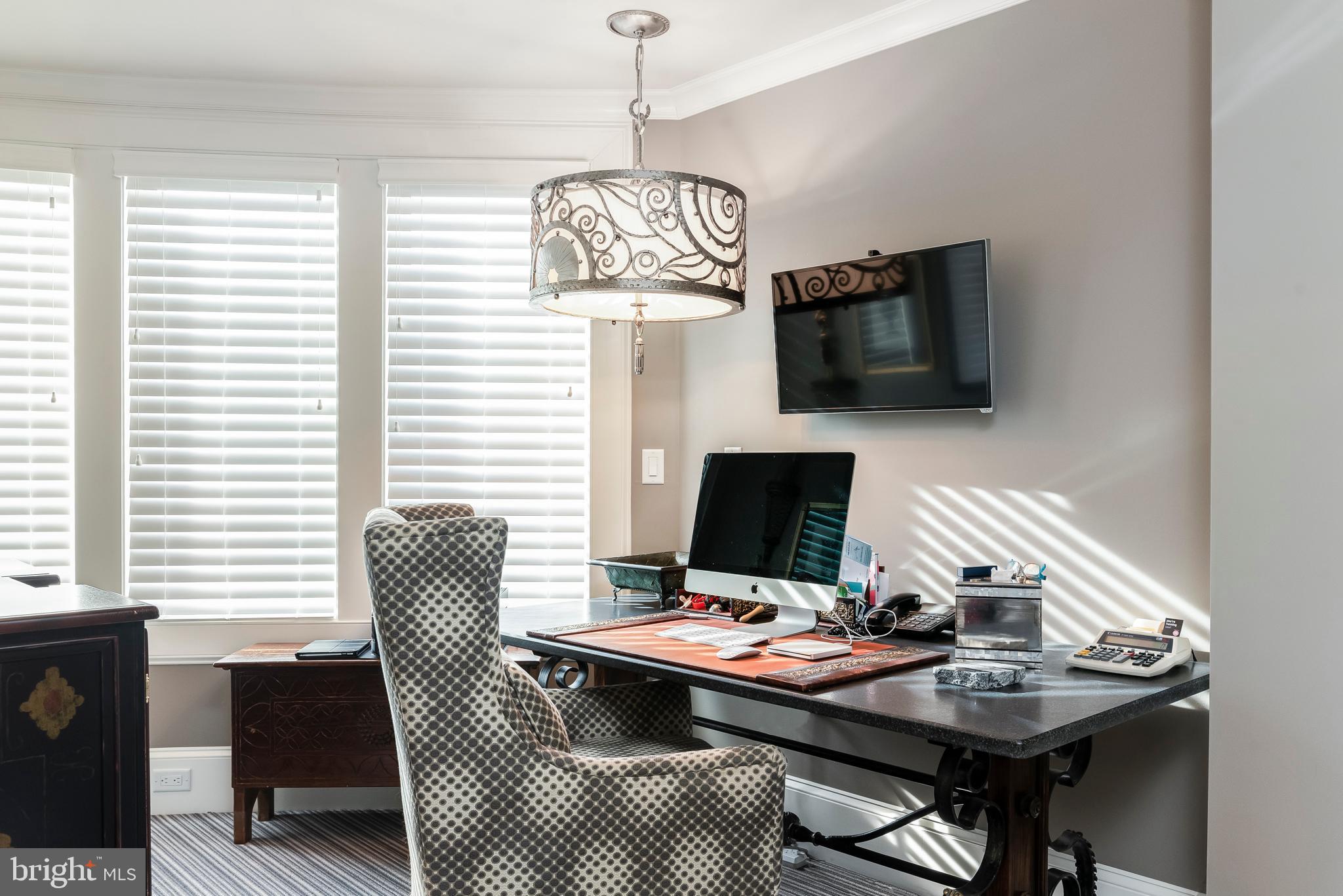 MURRAY HILL - Residential