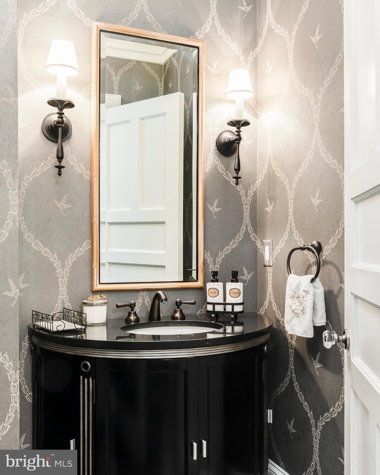 MURRAY HILL - Residential