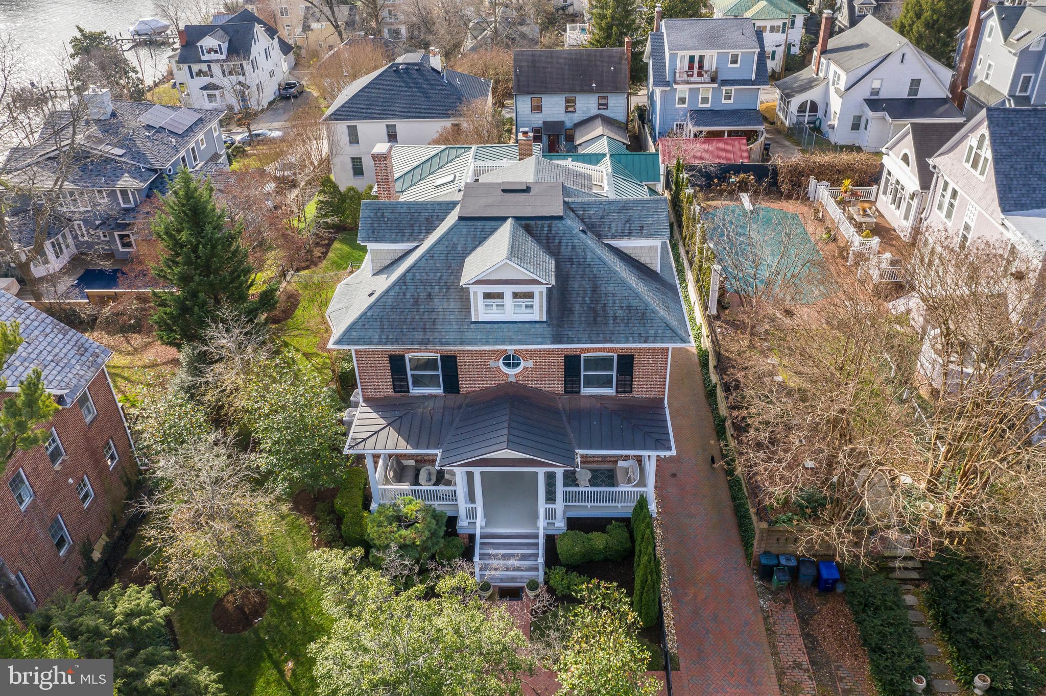 MURRAY HILL - Residential