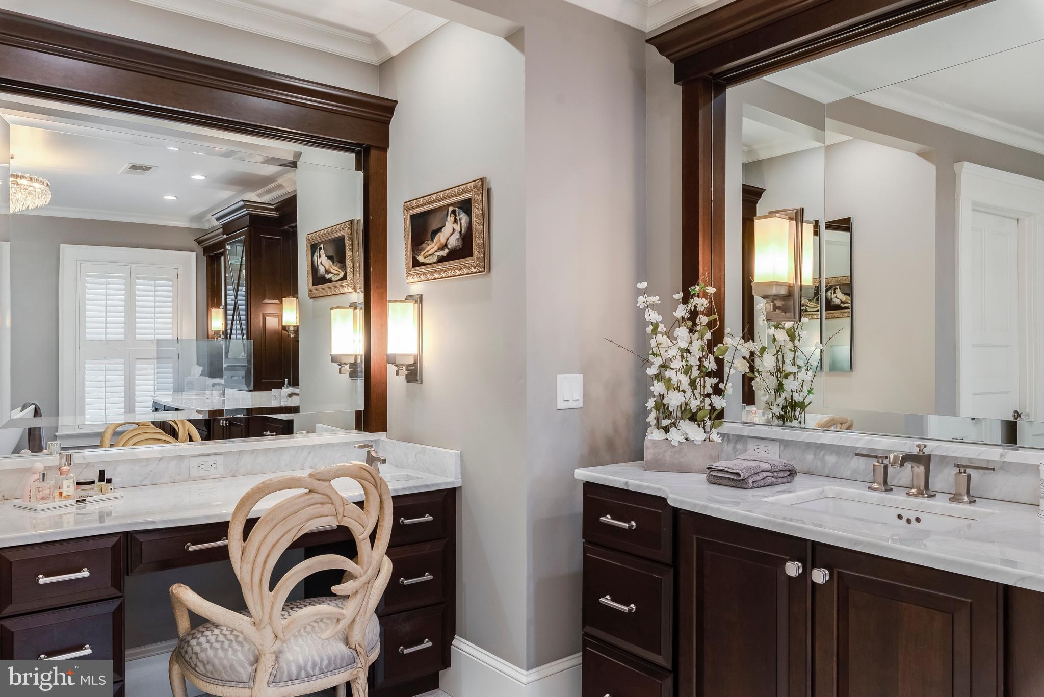 MURRAY HILL - Residential