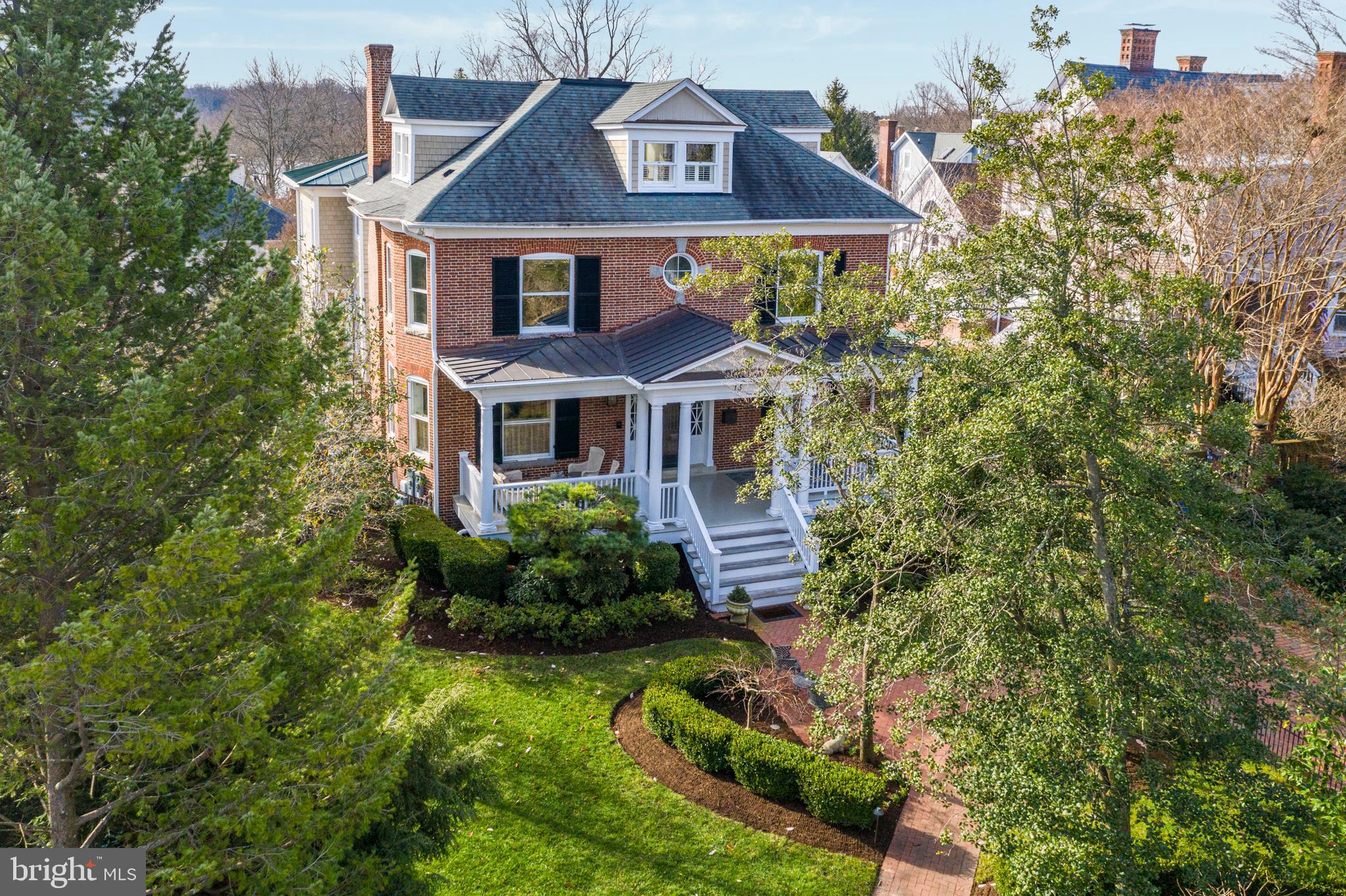 MURRAY HILL - Residential