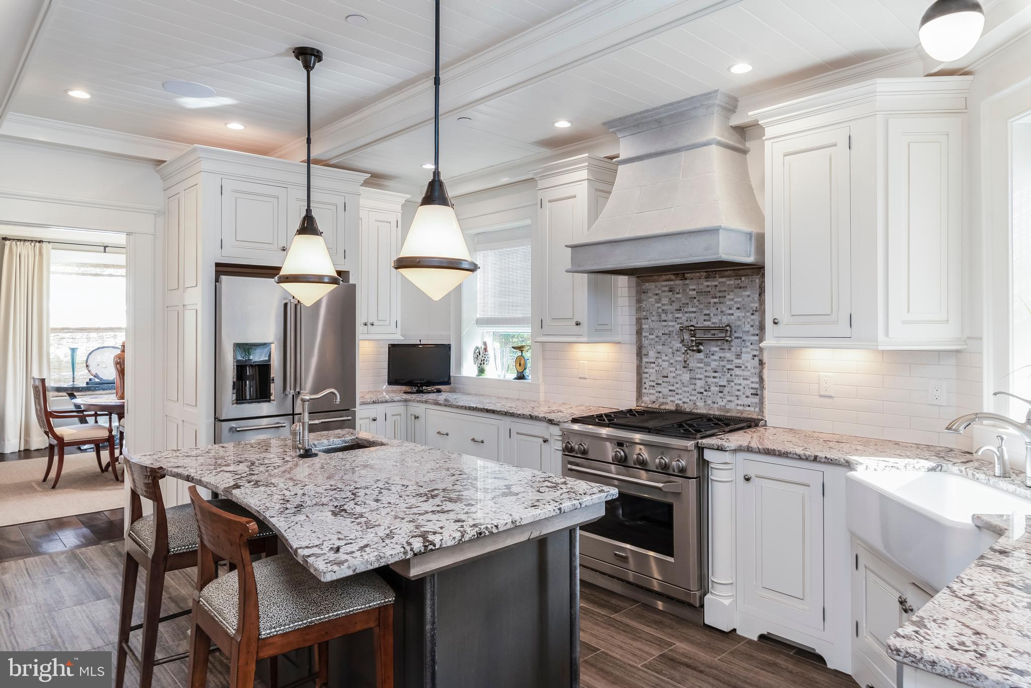 MURRAY HILL - Residential