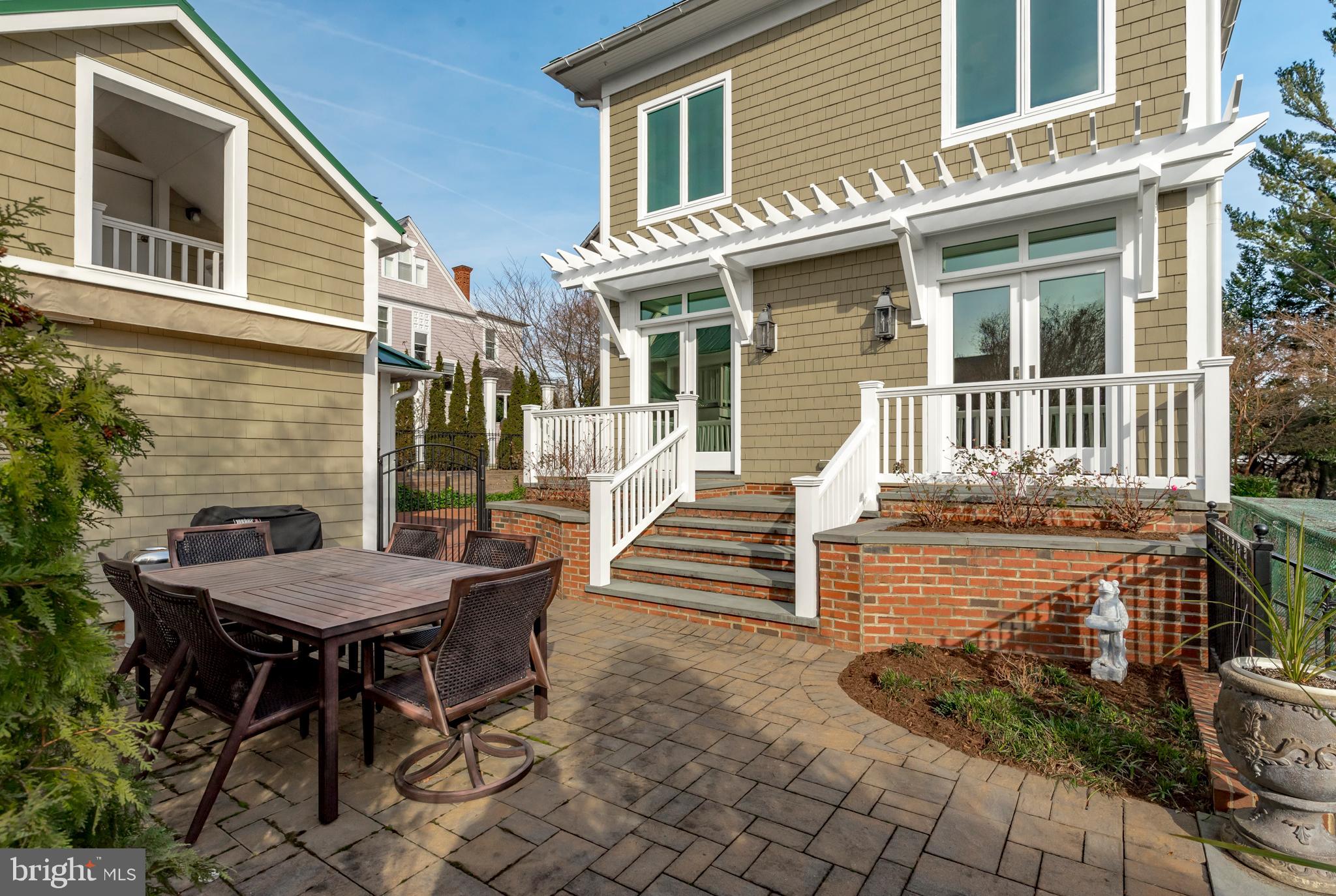 MURRAY HILL - Residential