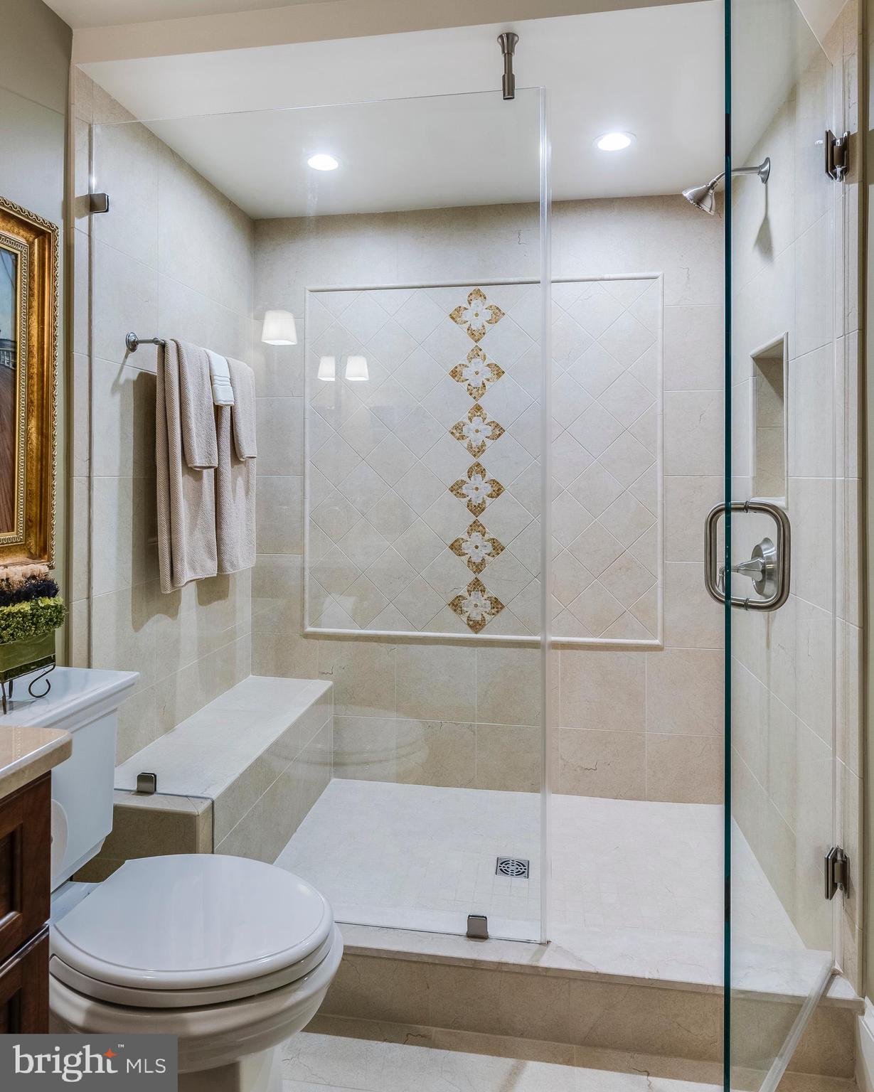 MURRAY HILL - Residential