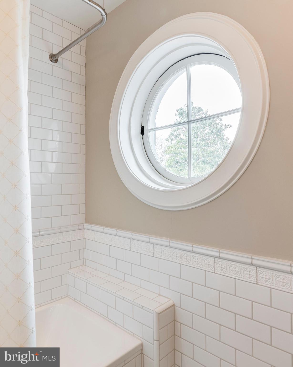 MURRAY HILL - Residential