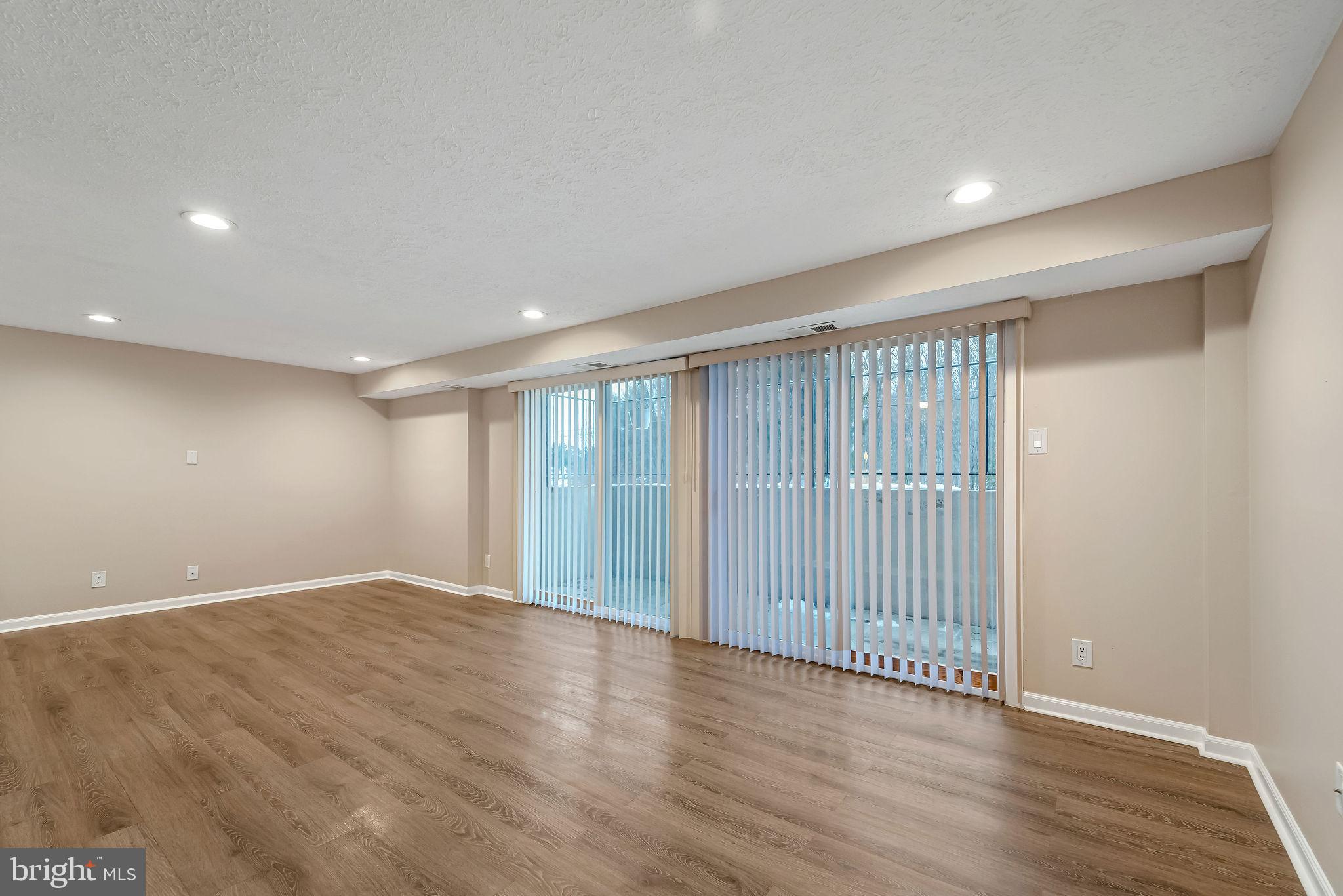 KENWOOD - Residential