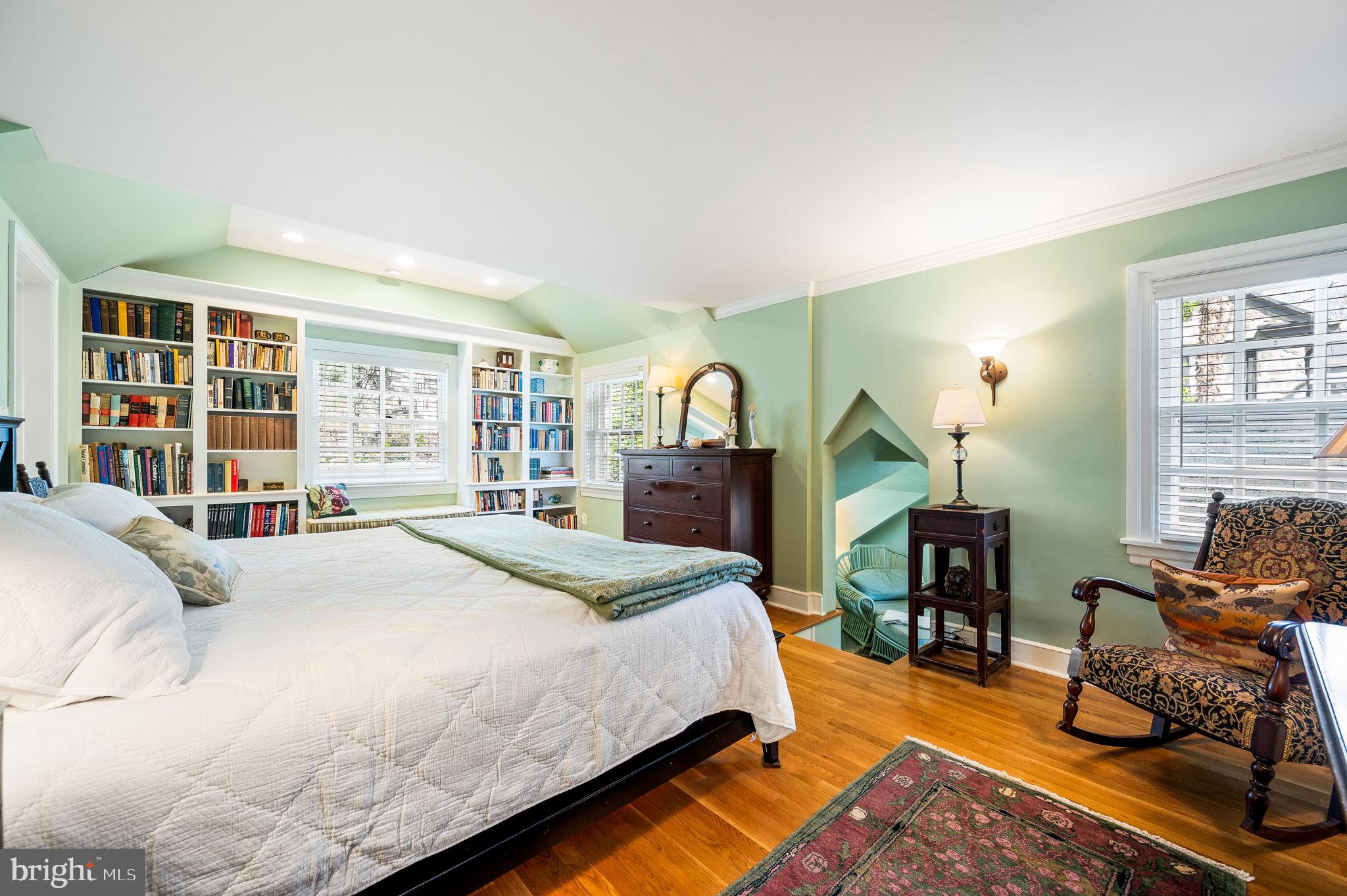 SWARTHMORE HILLS - Residential