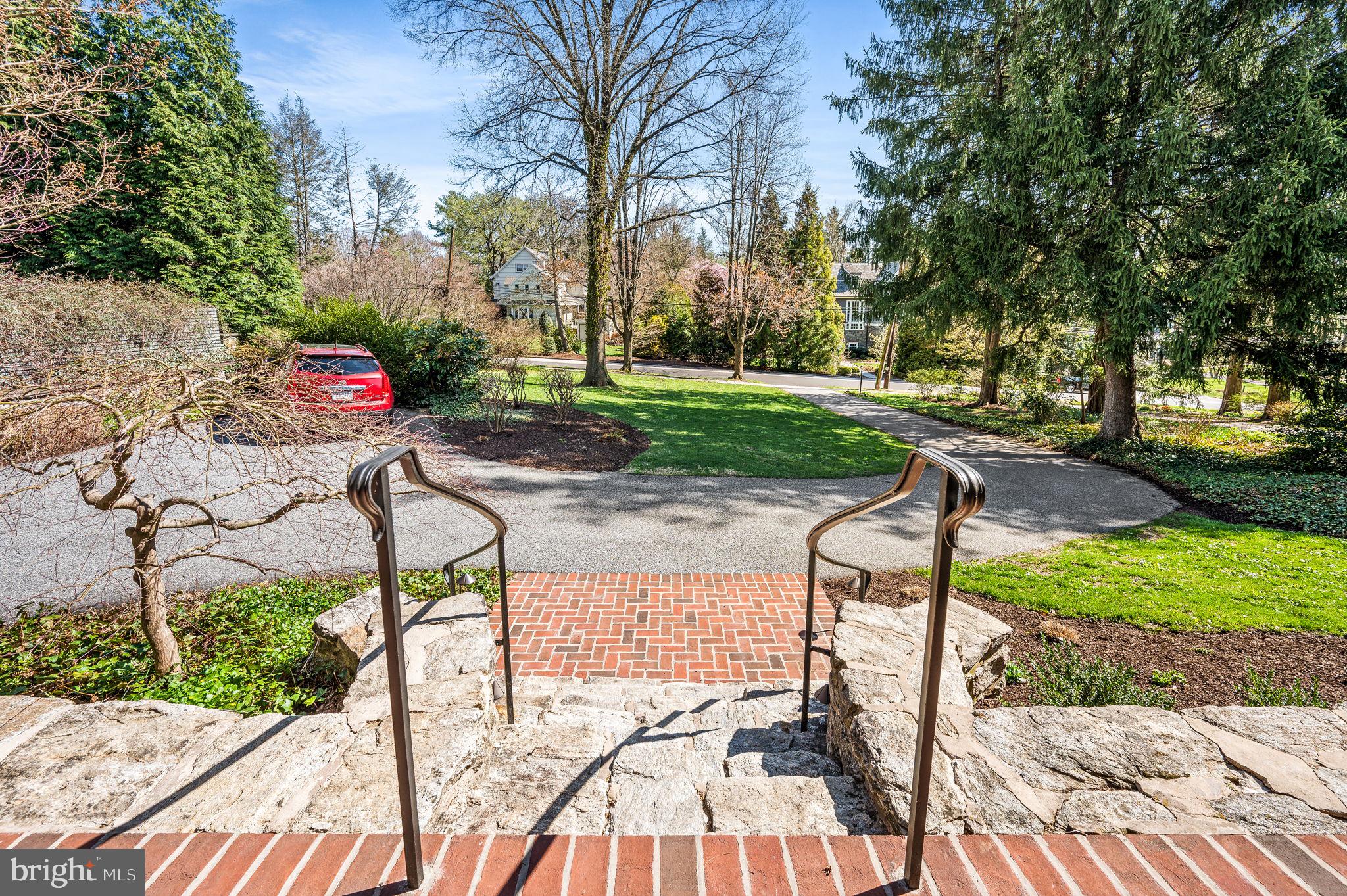 SWARTHMORE HILLS - Residential