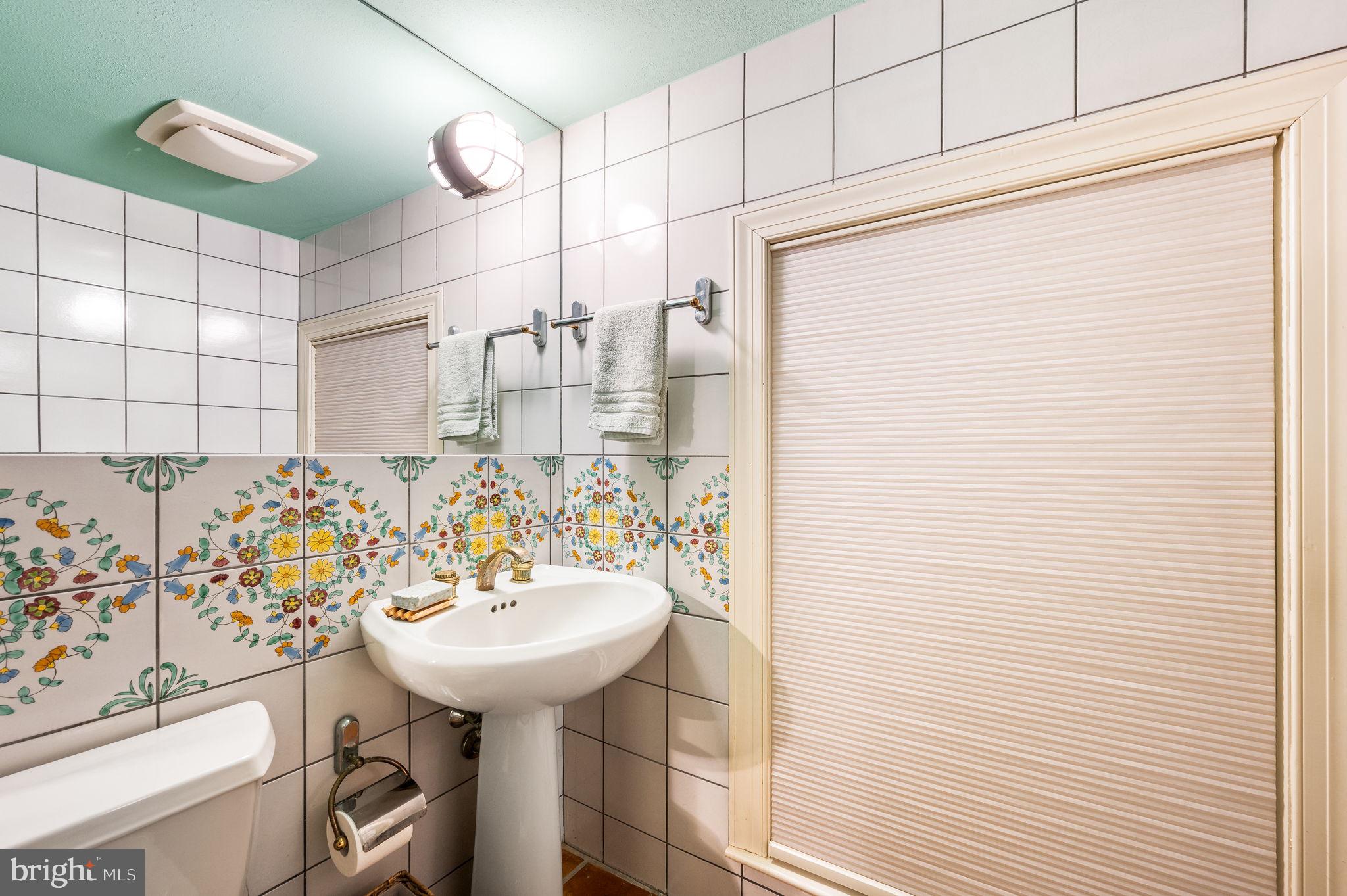 SWARTHMORE HILLS - Residential