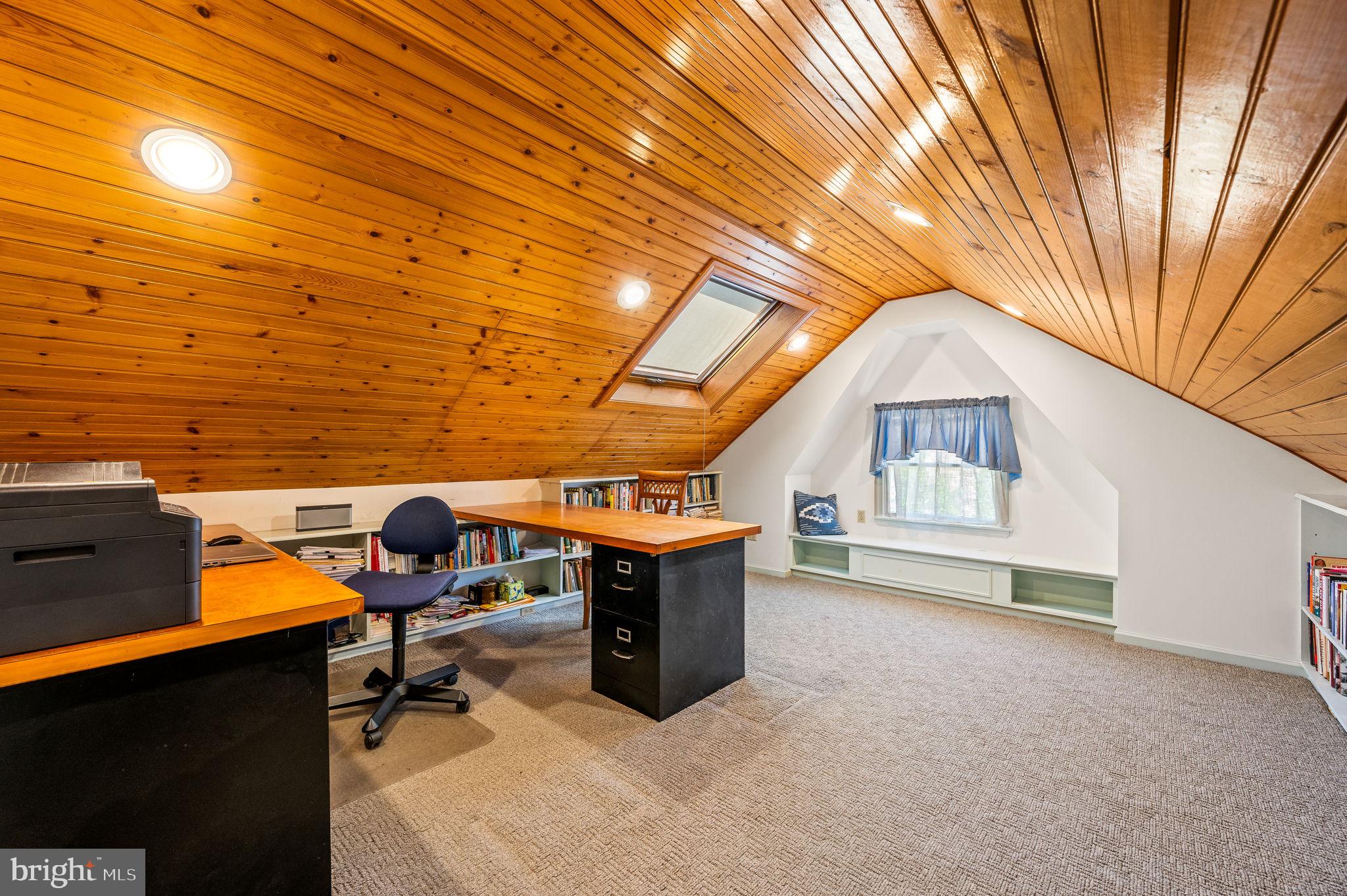 SWARTHMORE HILLS - Residential