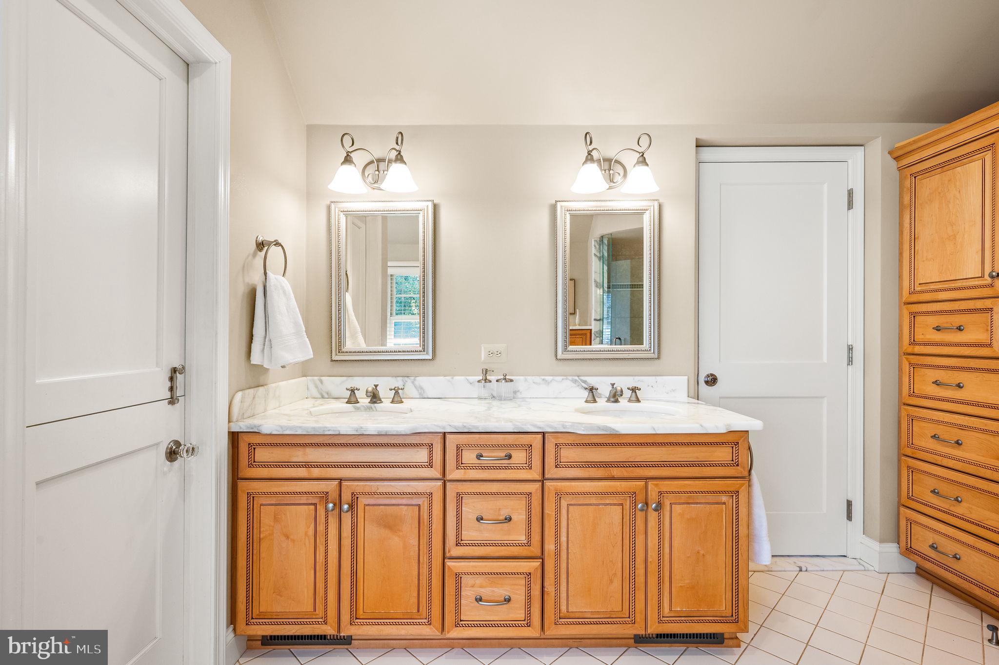 SWARTHMORE HILLS - Residential