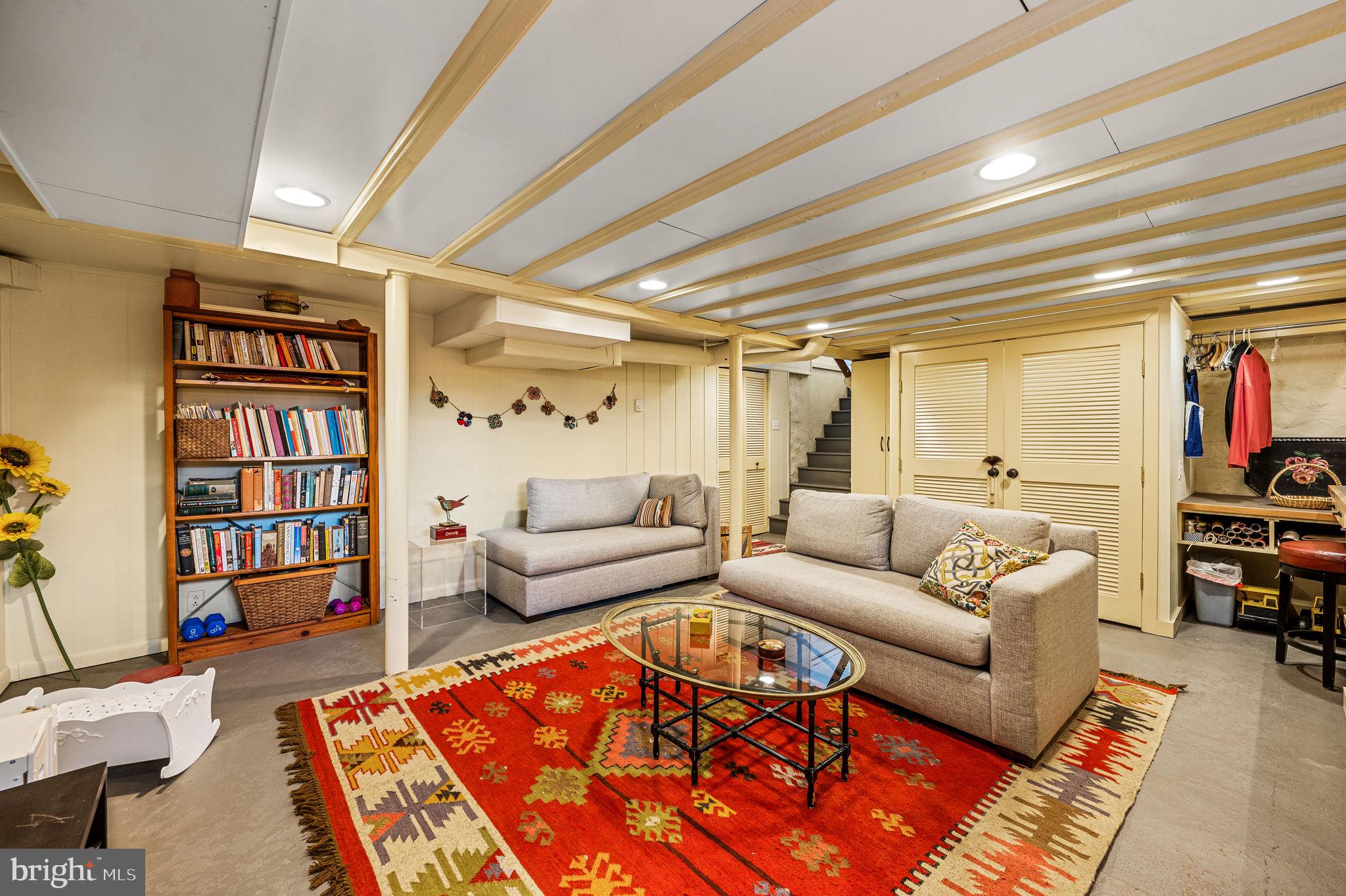 SWARTHMORE HILLS - Residential