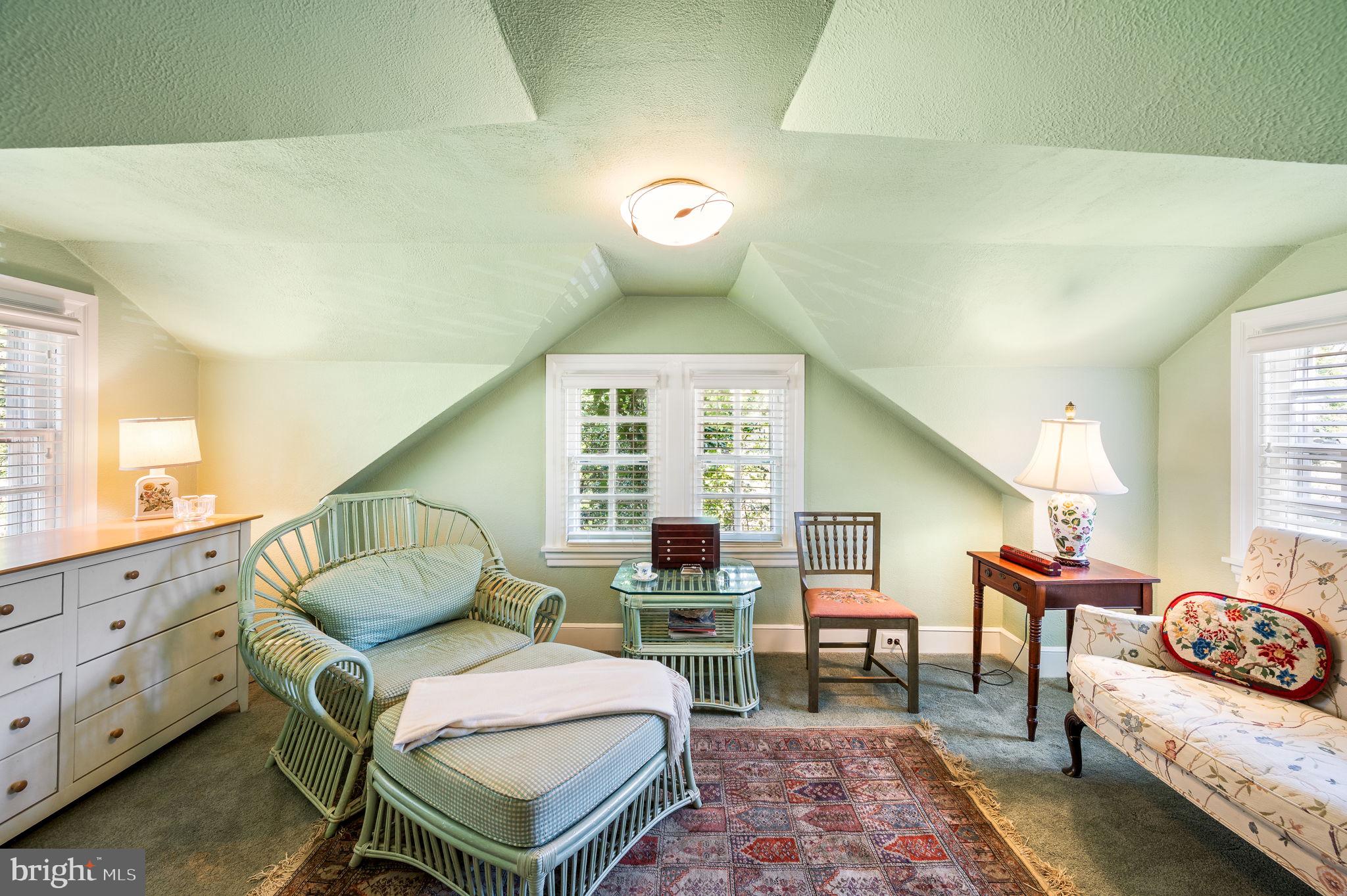 SWARTHMORE HILLS - Residential