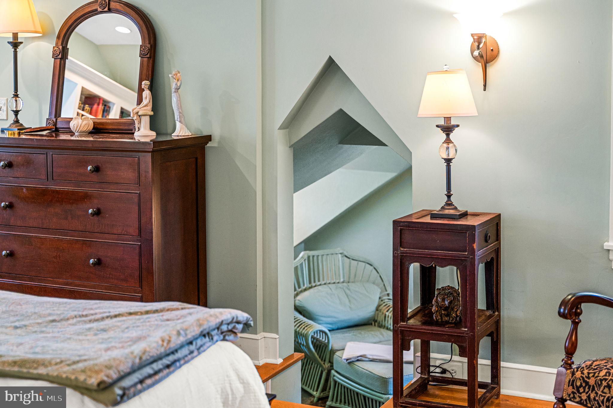 SWARTHMORE HILLS - Residential