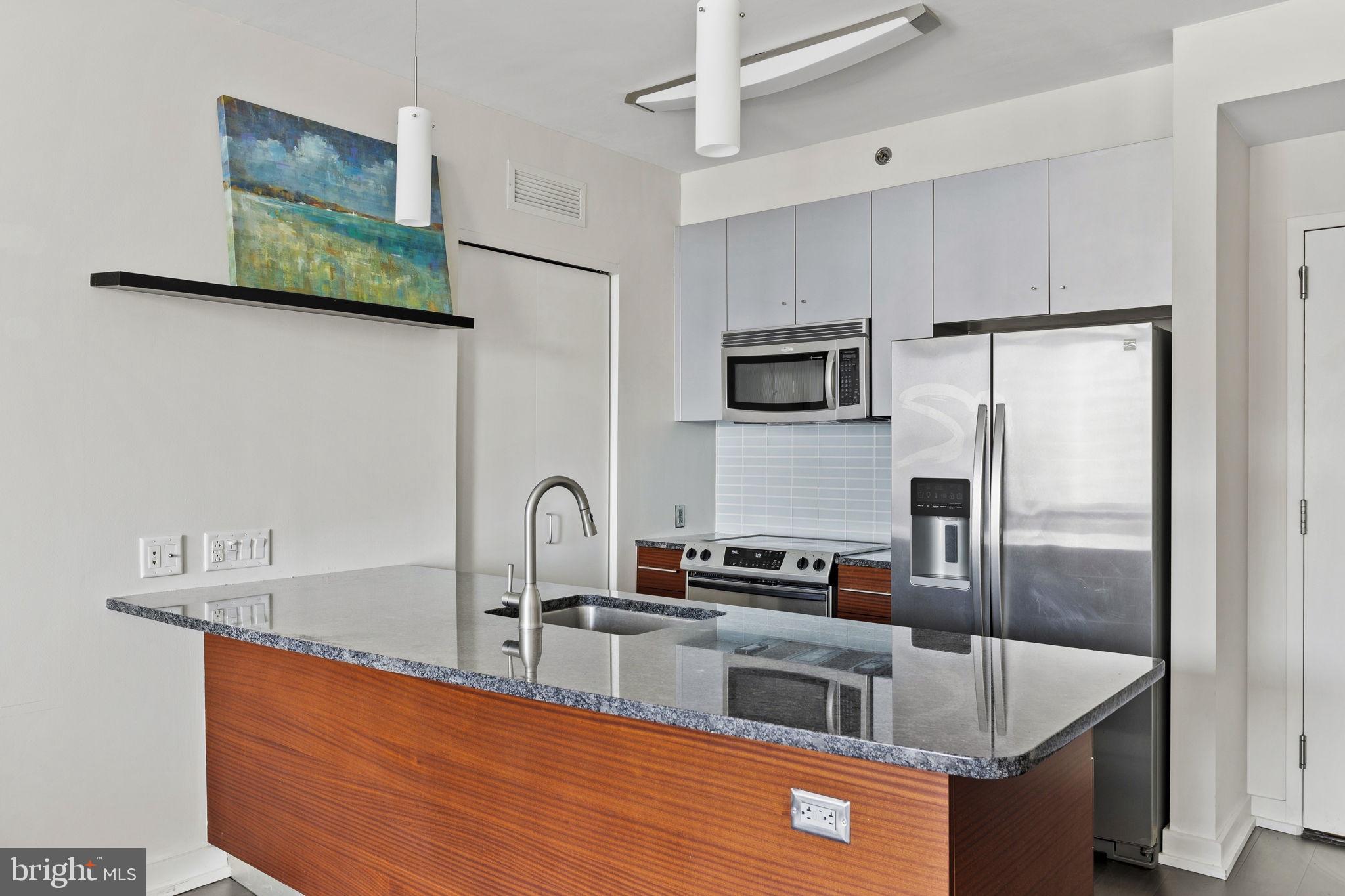 RITTENHOUSE SQUARE - Residential