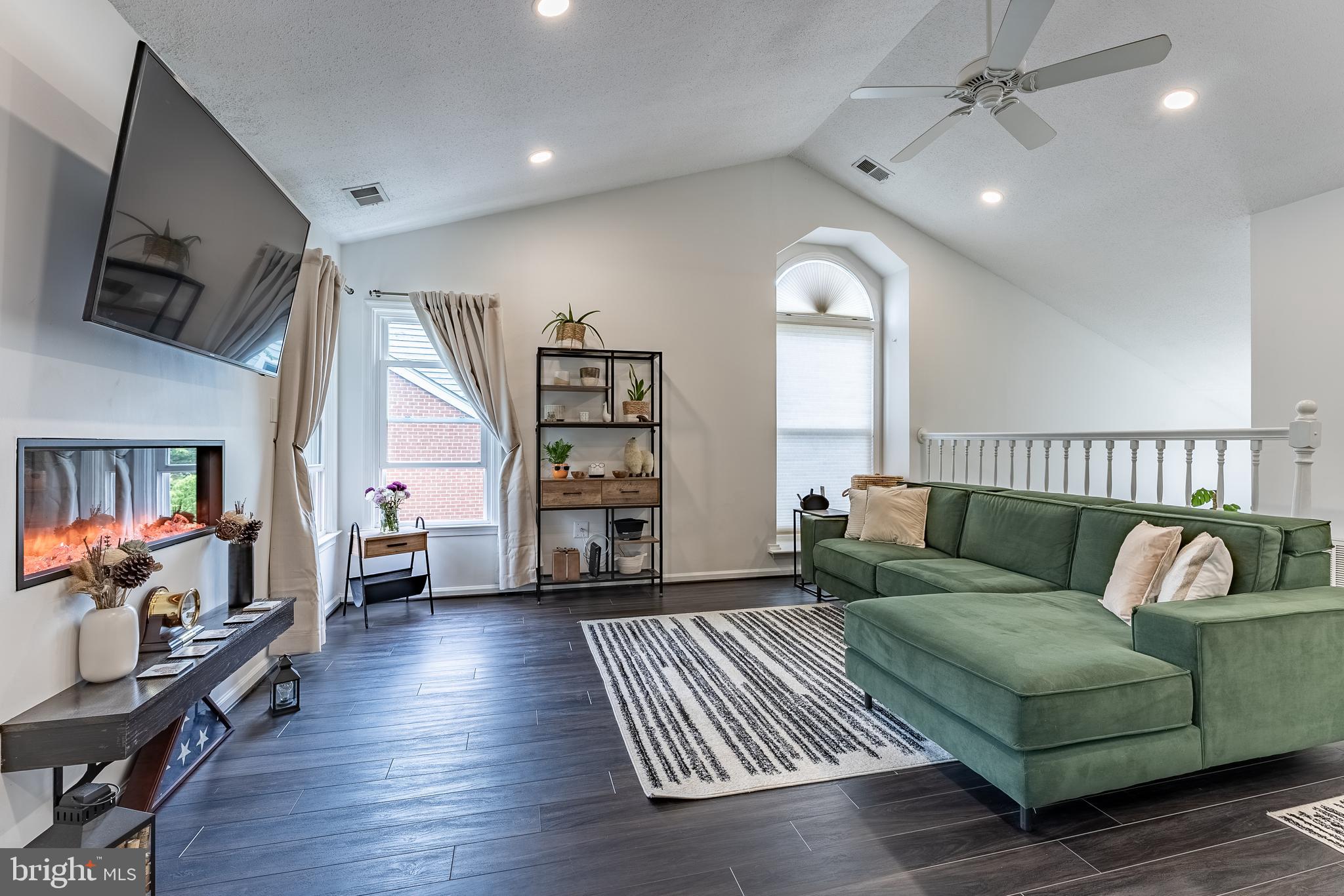 7596-N LAKESIDE VILLAGE DRIVE