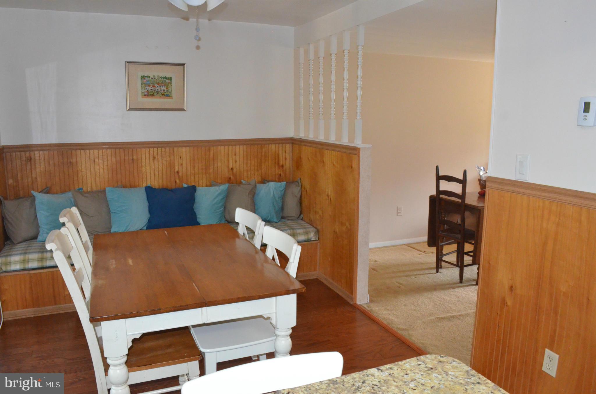 SEVEN COURTS - Residential