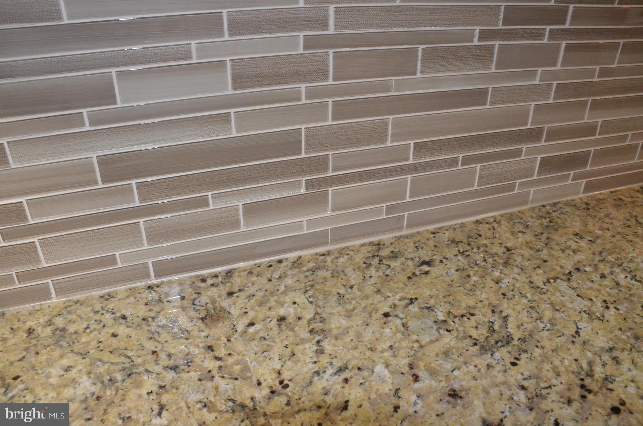 SEVEN COURTS - Residential