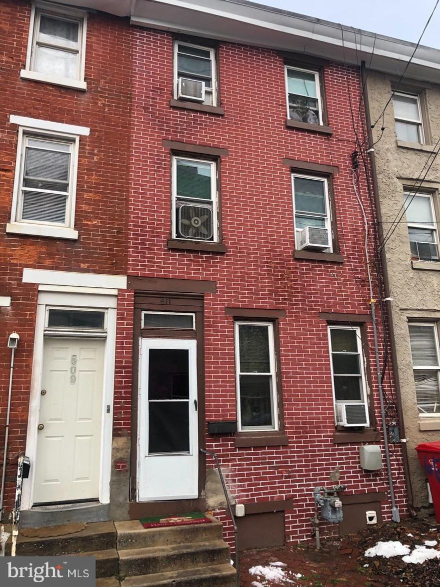 Come experience this bright and spacious 3 bed 1 bath home for sale in Norristown, PA! The first floor is complete with a living room, dining room, large kitchen, and mud room. The second floor contains a large bedroom, a walk-in closet, and the full bathroom. The third floor holds the remaining two bedrooms which are well lit with ample closet space. Close to shops, parks, and Main St. Conveniently located to the major arteries for easy access to 202, Blue Route, 476, and 76. Schedule your tour today!