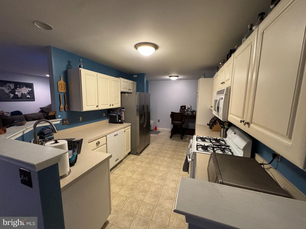 Photo of 213 Hampshire Drive, SELLERSVILLE, PA 18960 (MLS # PABU2107130)