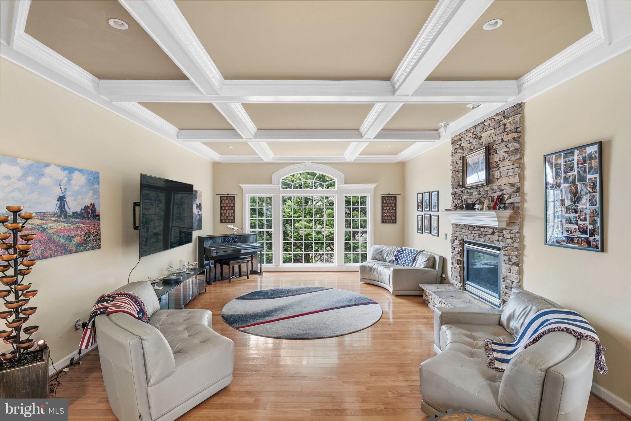 LANSDOWNE ON THE POTOMAC - Residential