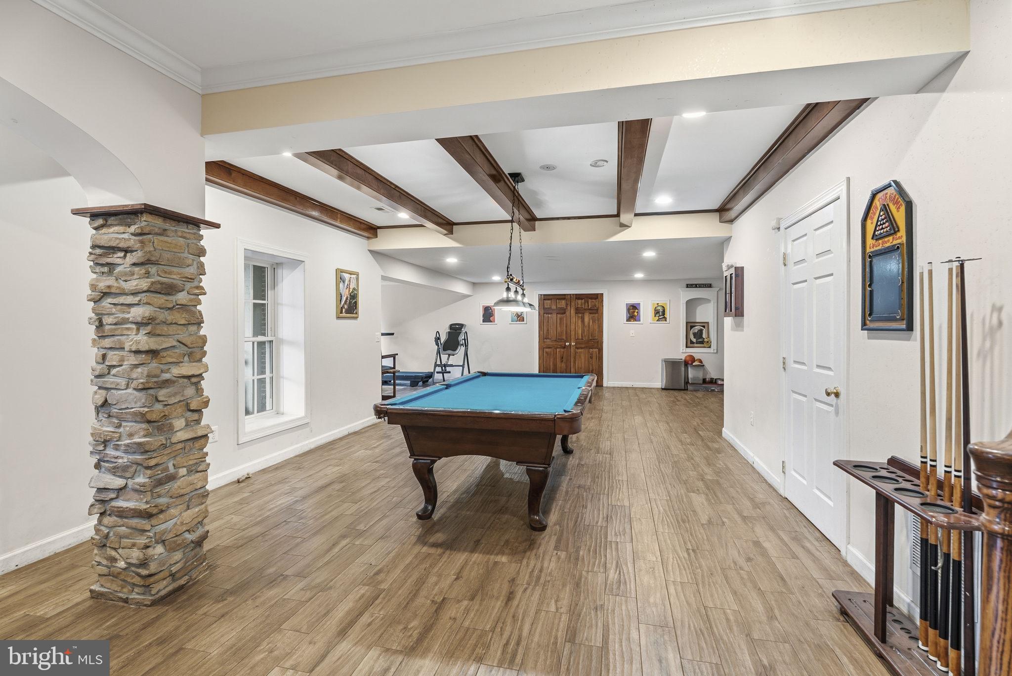 LANSDOWNE ON THE POTOMAC - Residential