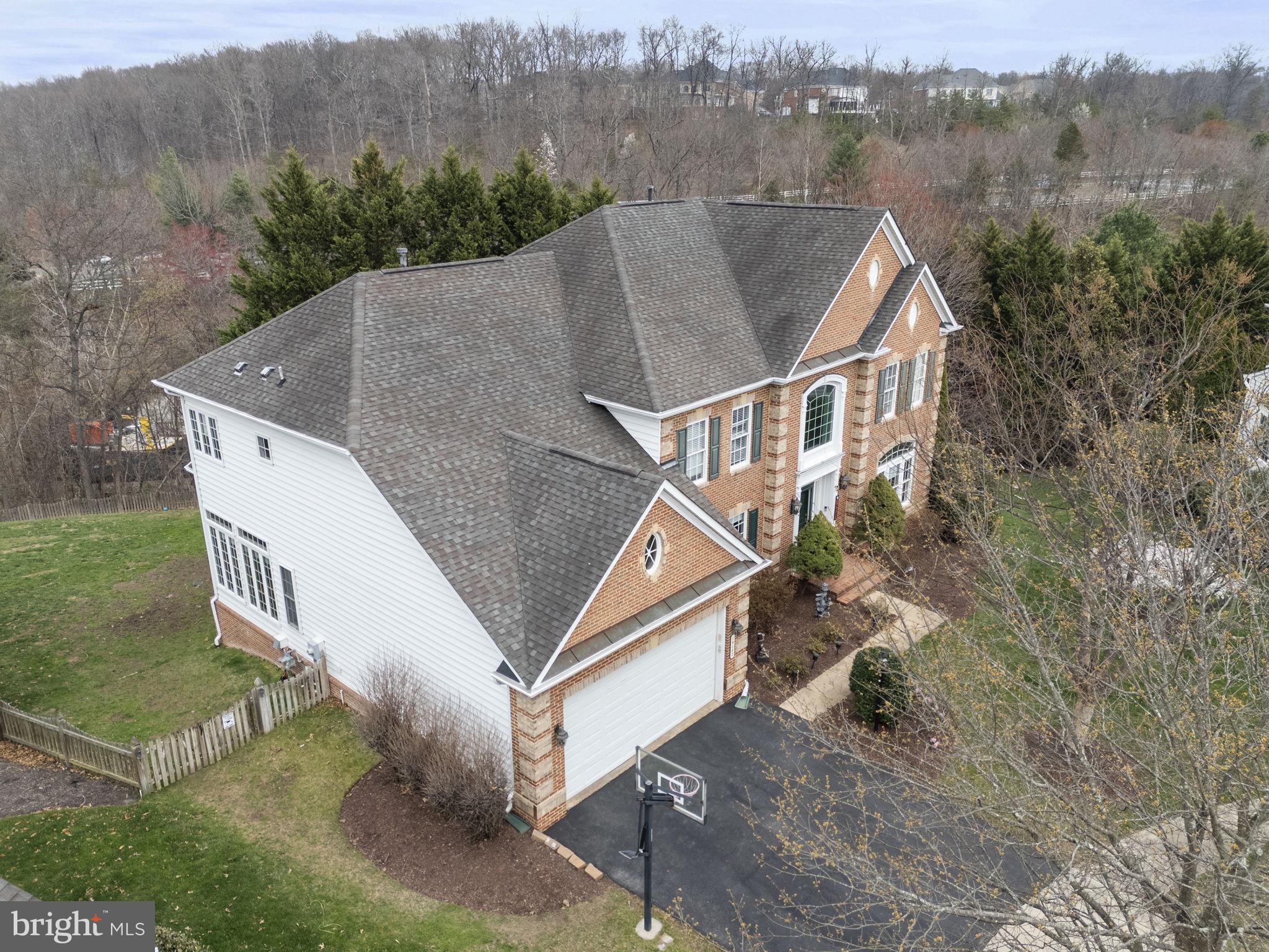 LANSDOWNE ON THE POTOMAC - Residential